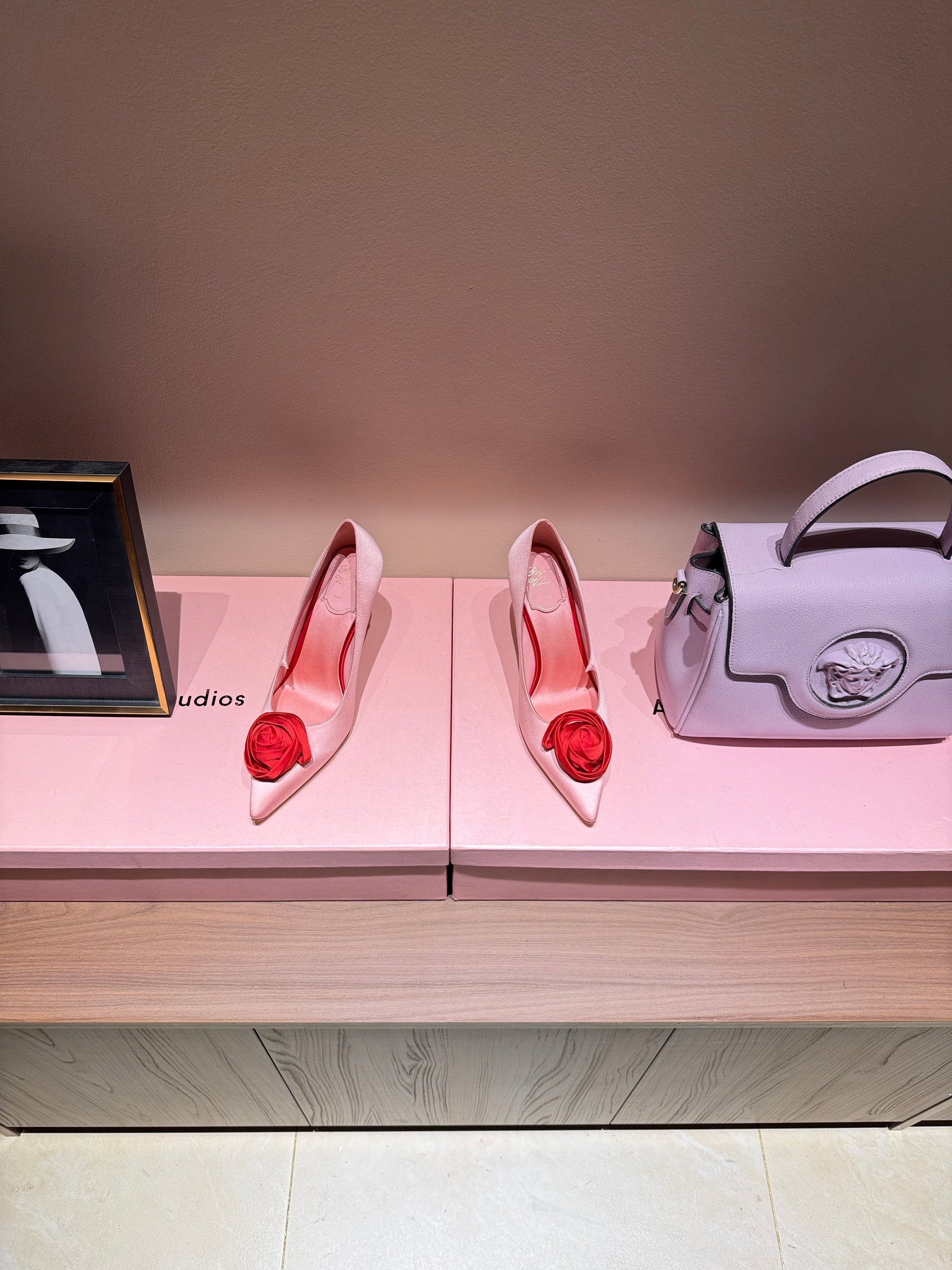 ROGER V HEELS