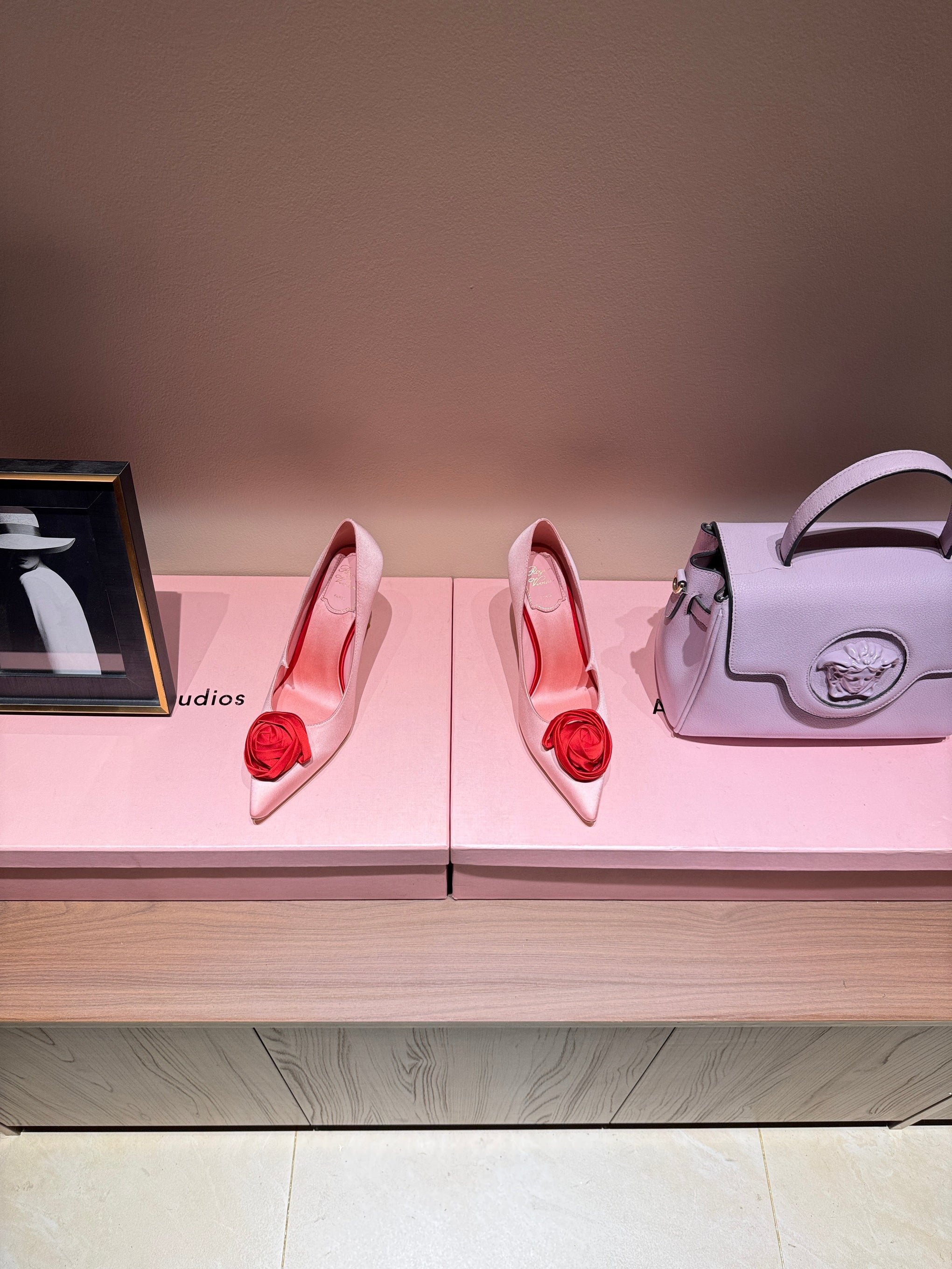 ROGER V HEELS