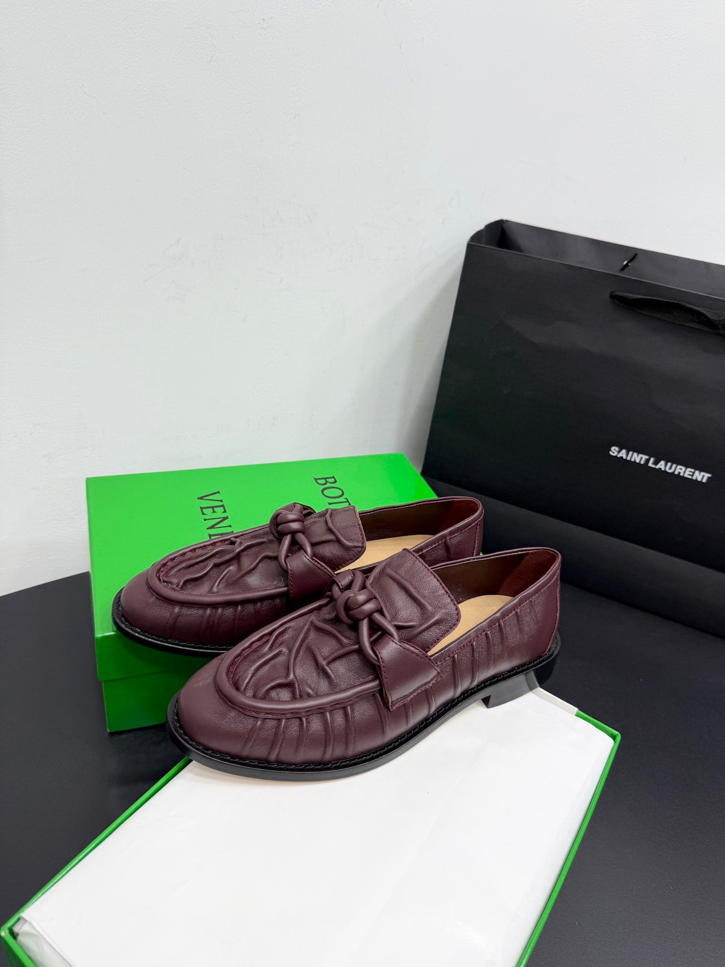 BOTT V LOAFERS