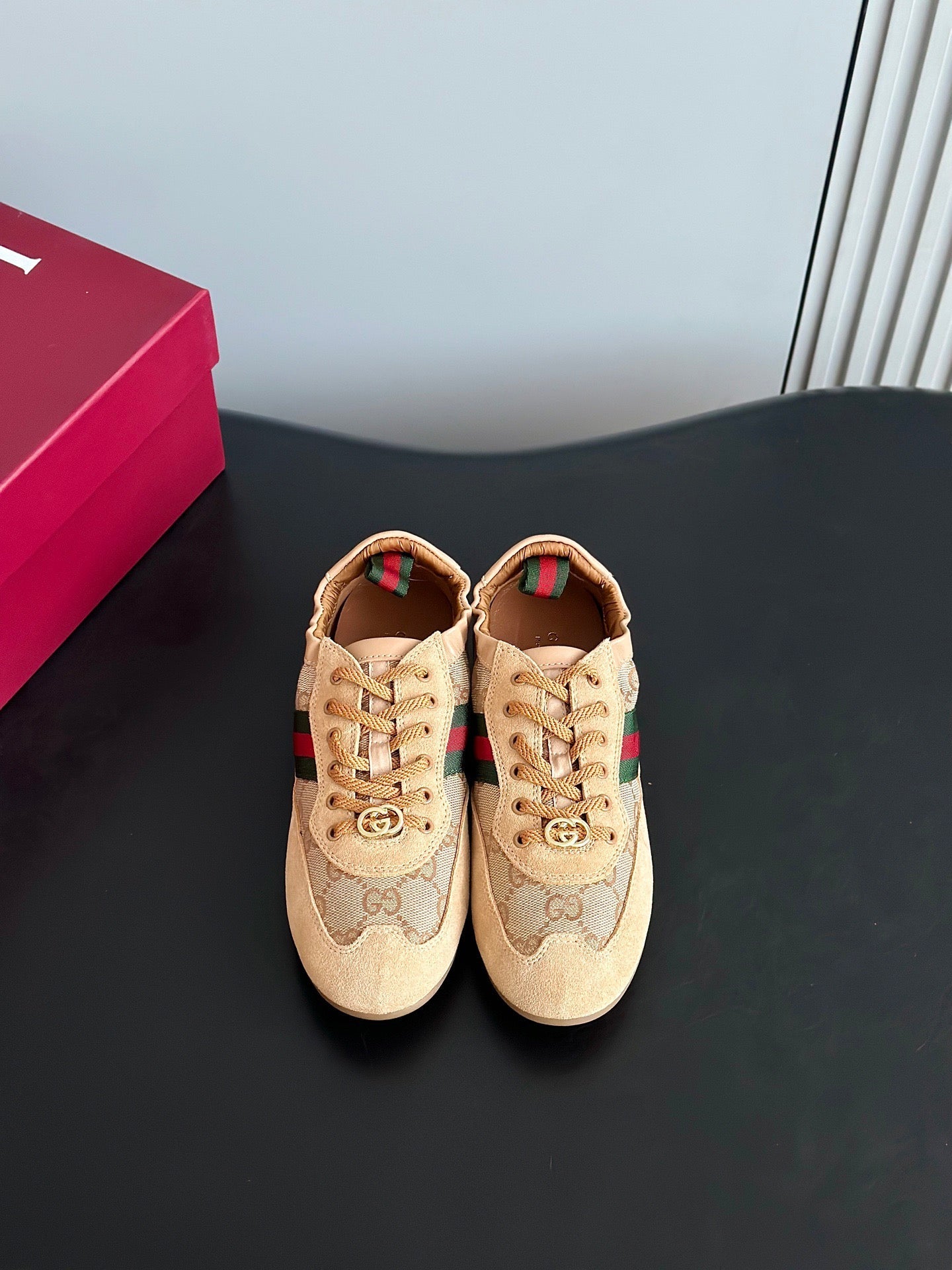 GG SHIFT SNEAKERS