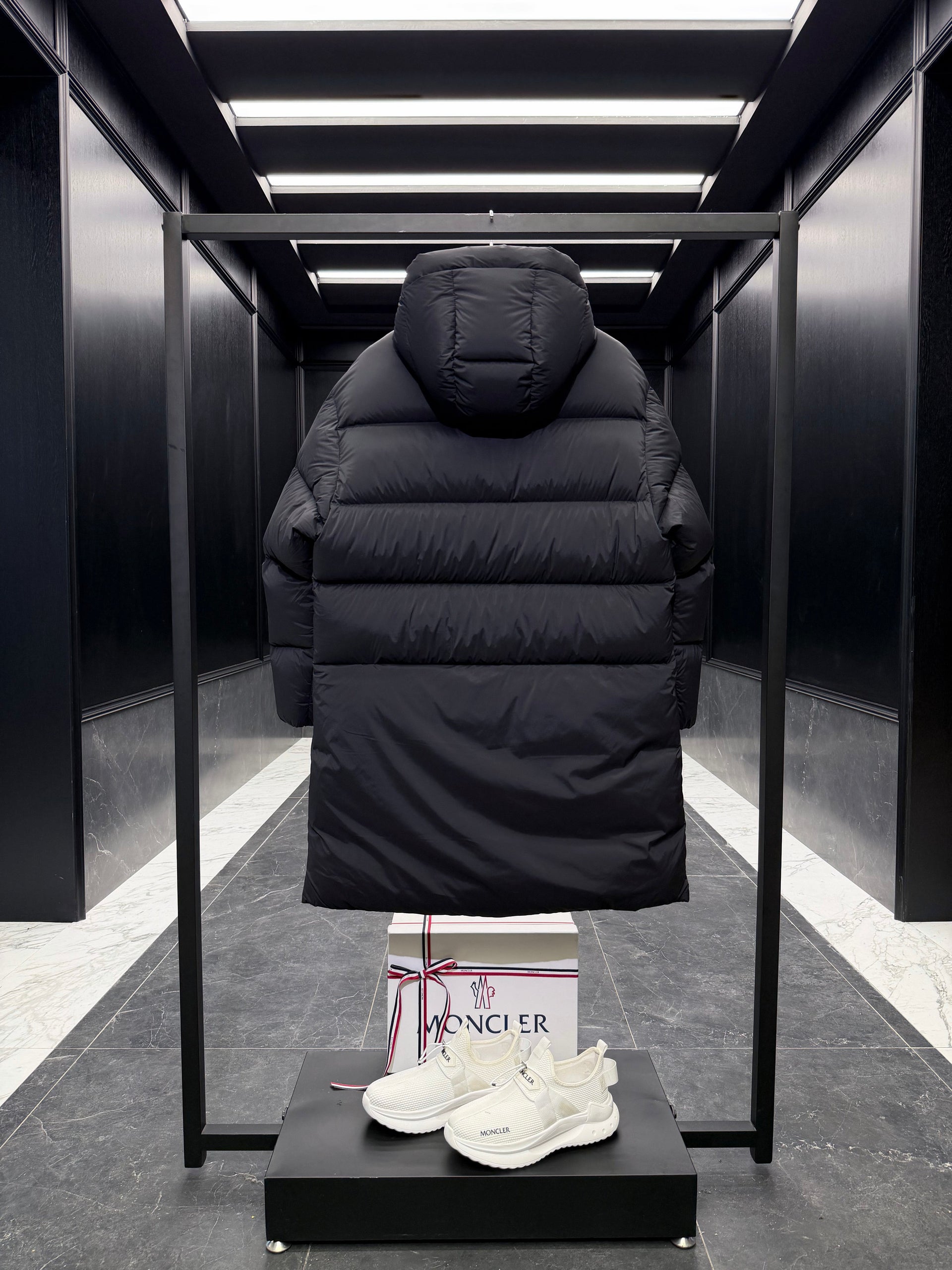 MONC BOSONA COAT