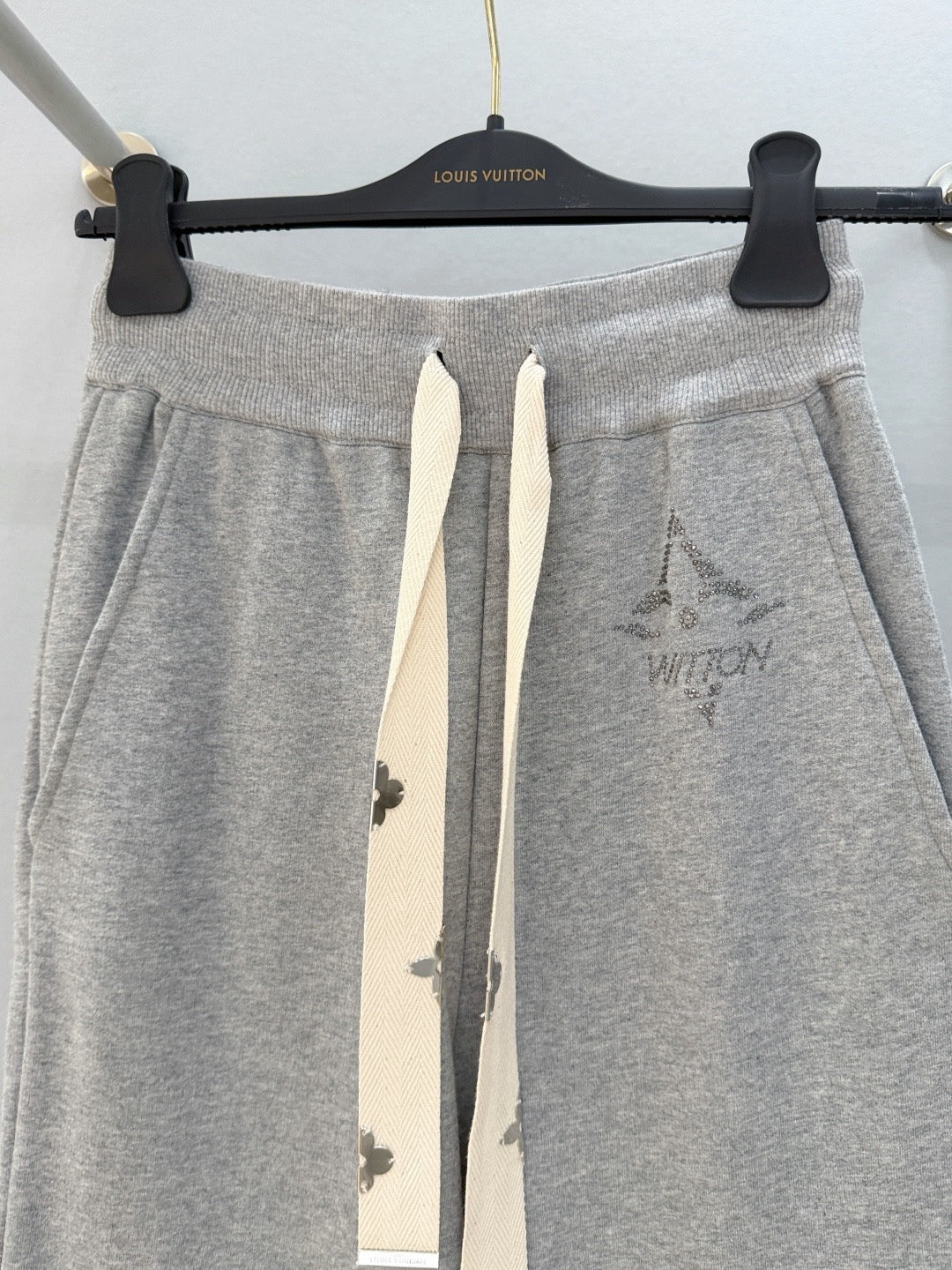 LOU JOGGERS
