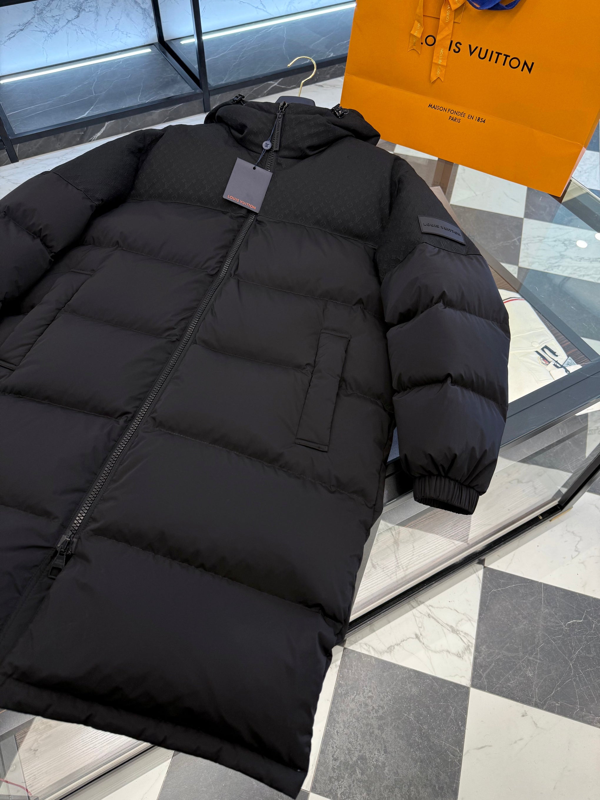 LOU COAT