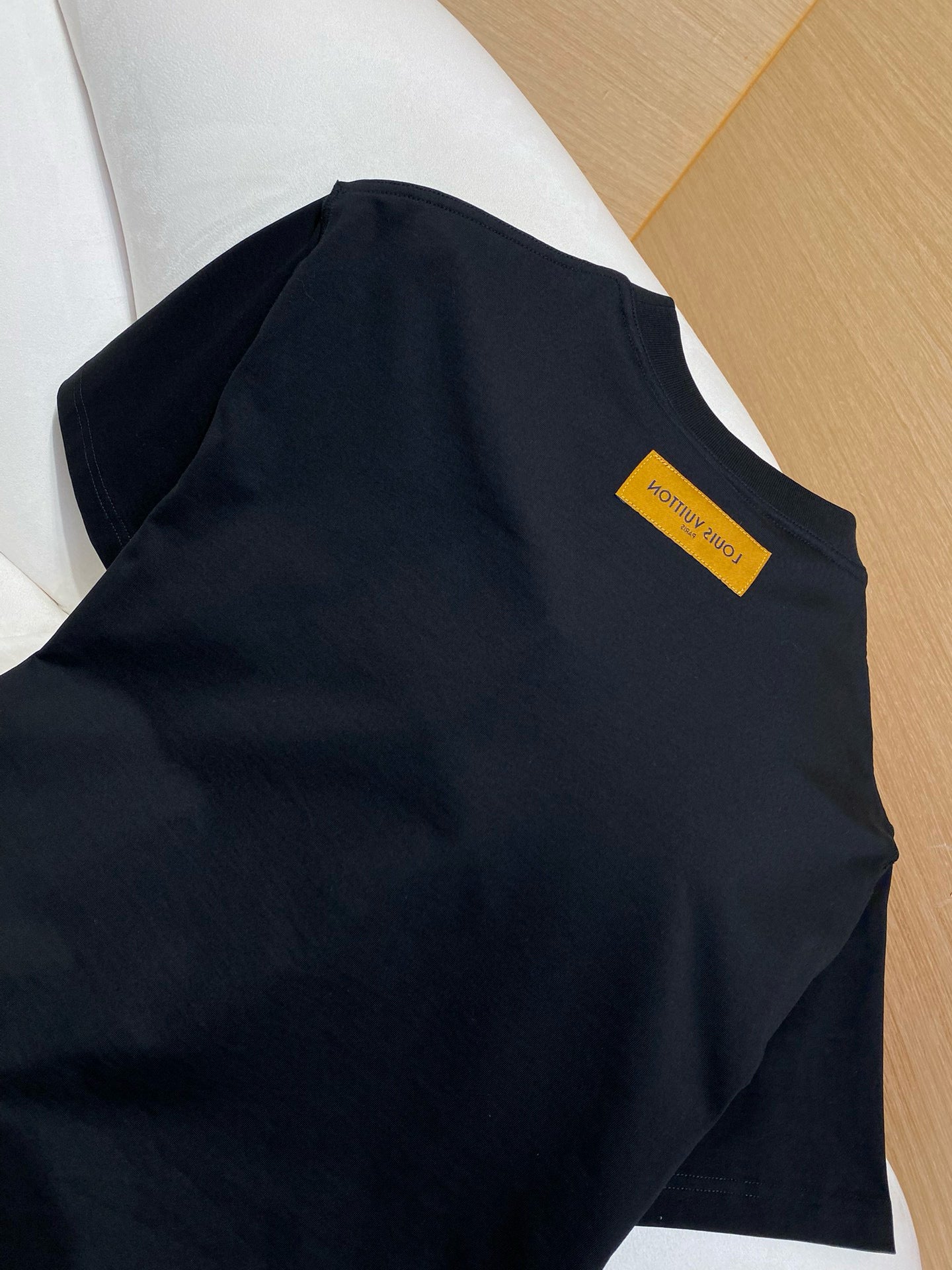 LOU T-SHIRT