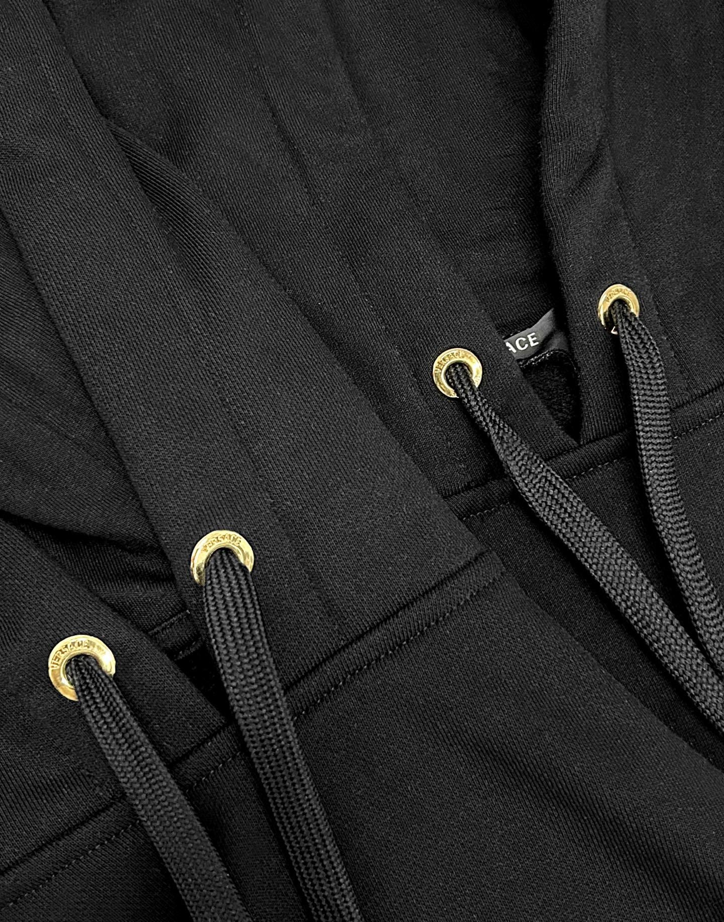 VERS HOODIE