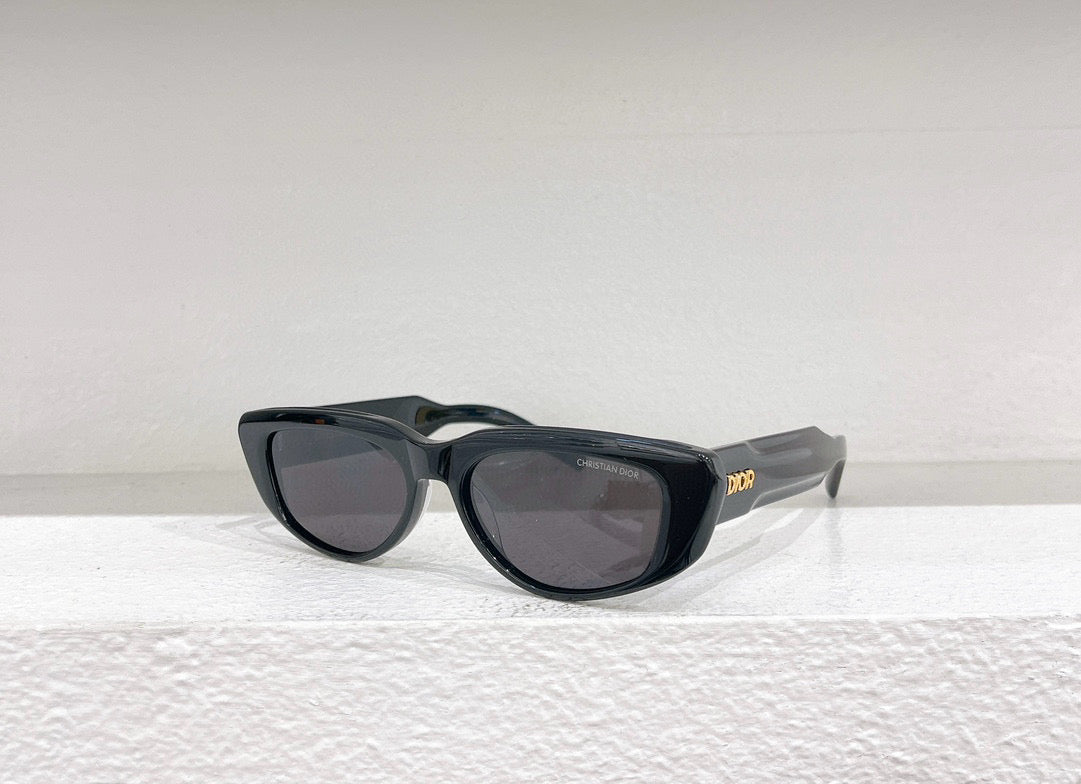 CD SUNGLASSES