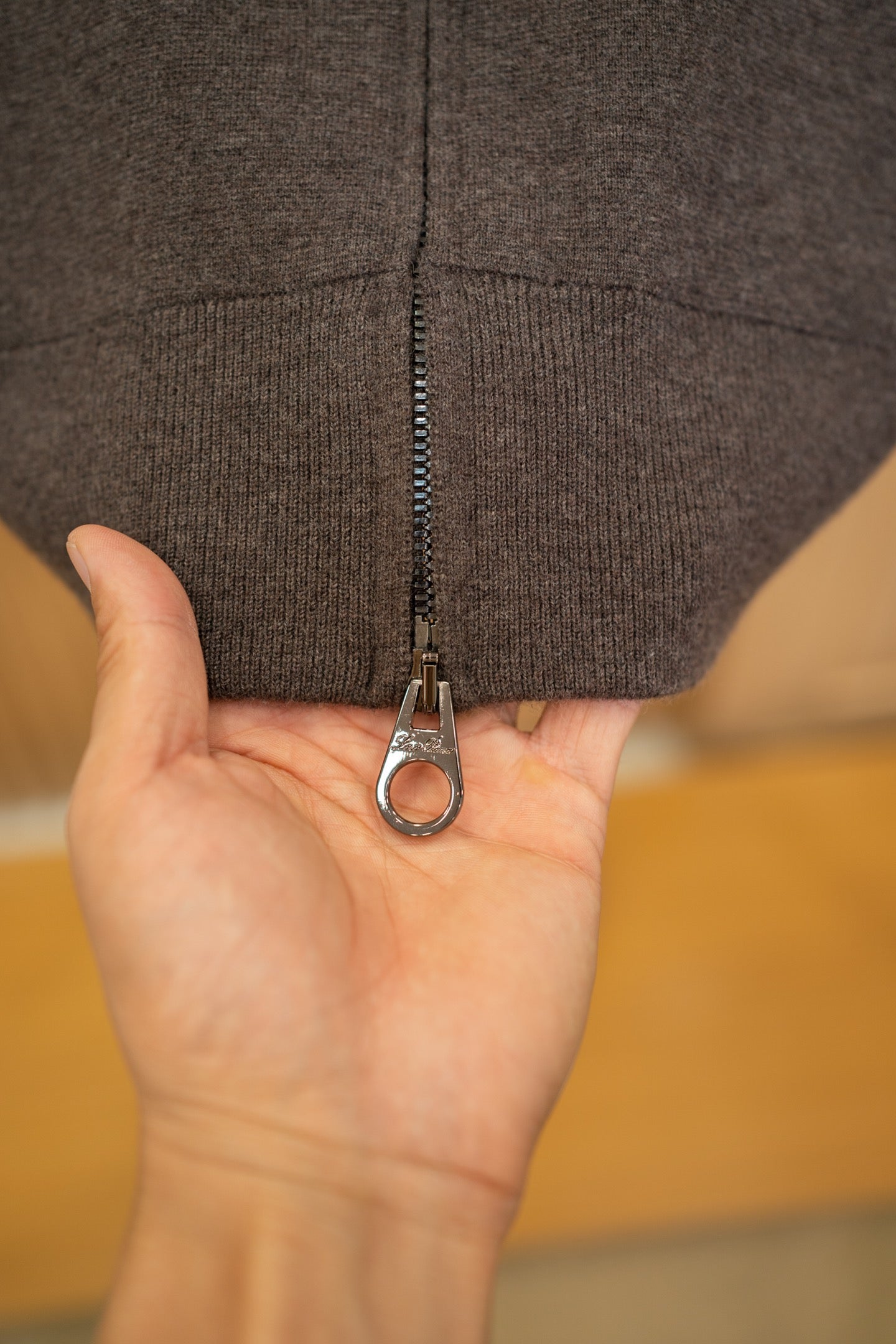 LORO P MERINO WOOL ZIP HOODIE