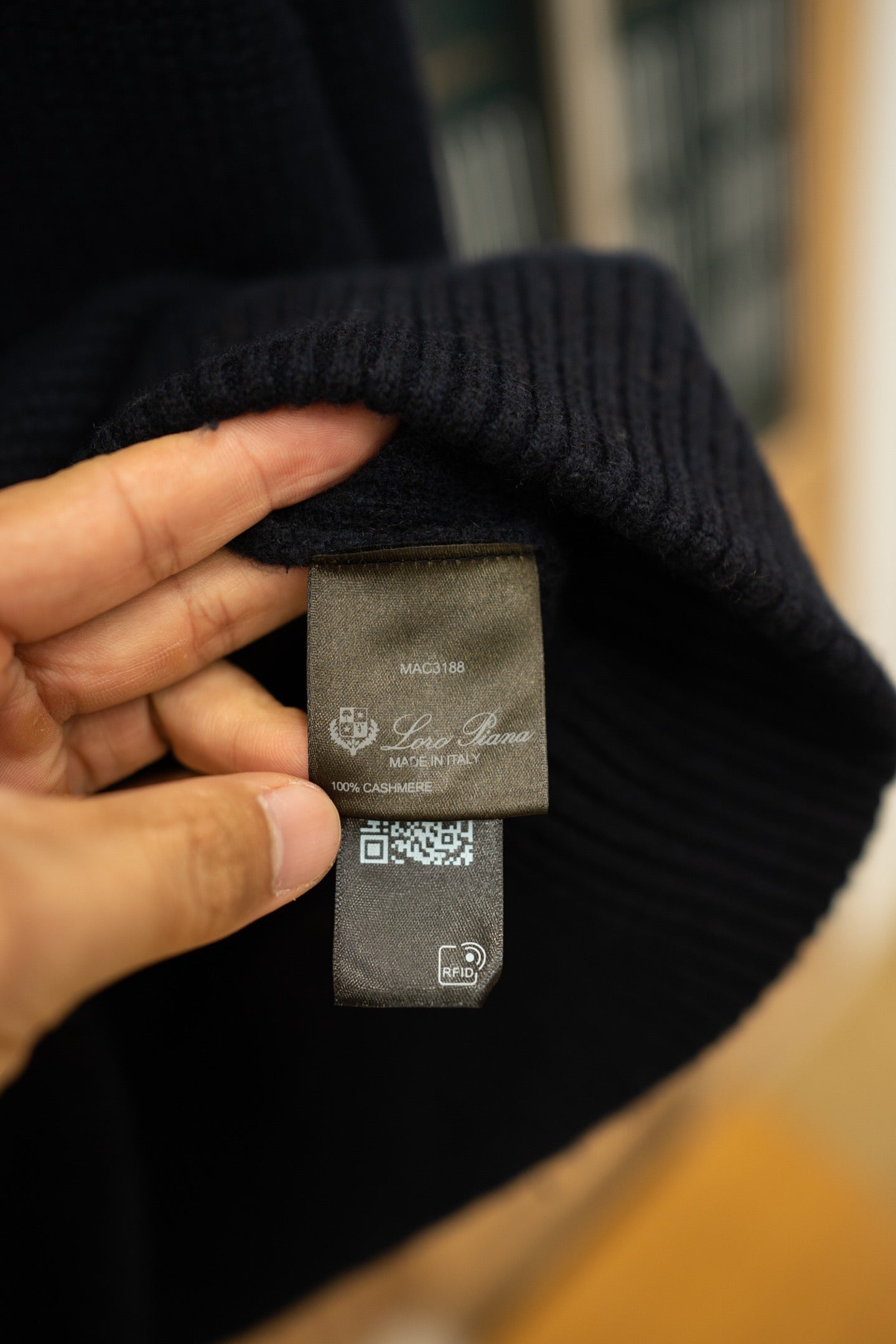 LORO P CASHMERE JUMPER