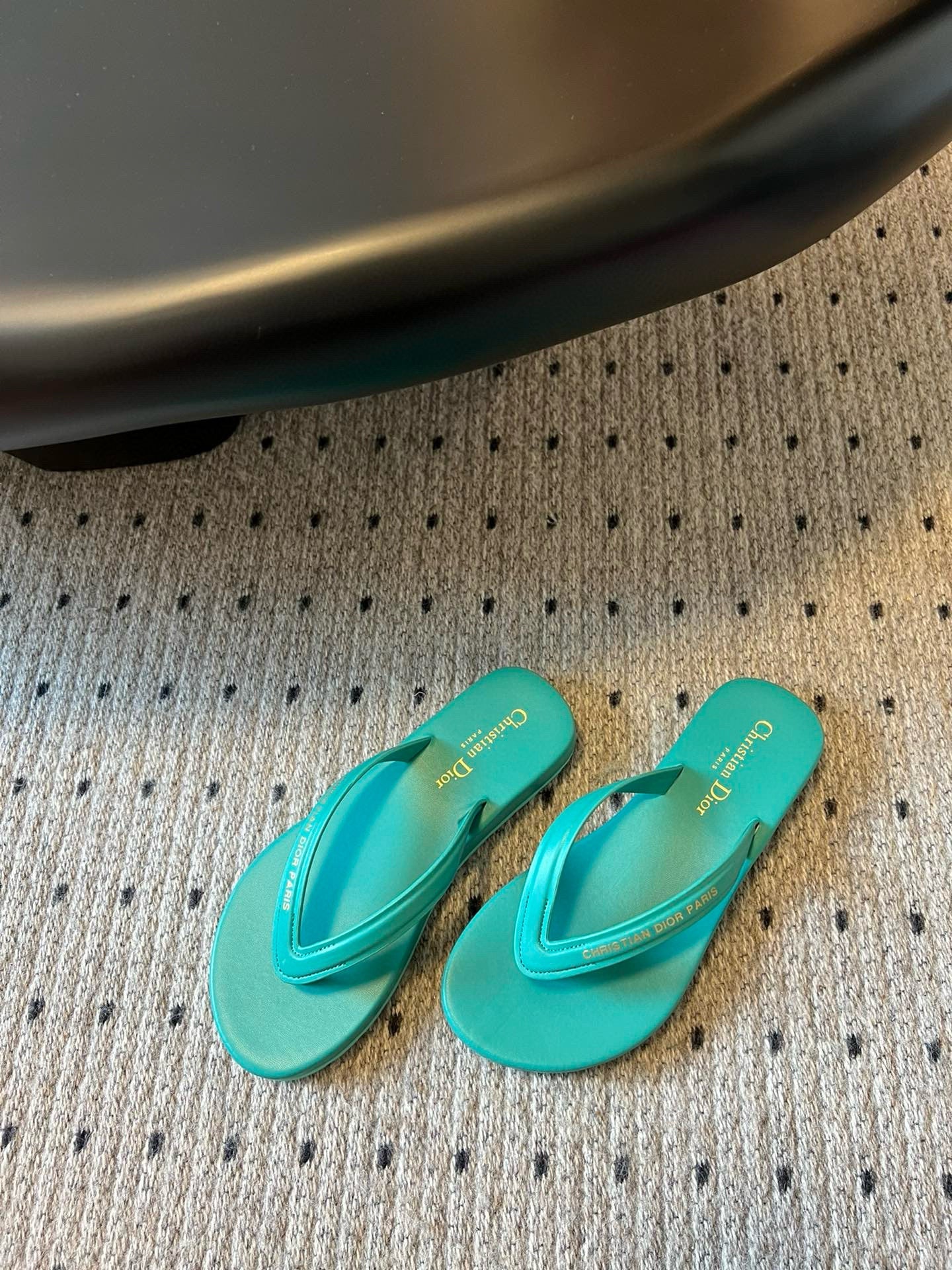CD THONG SANDAL