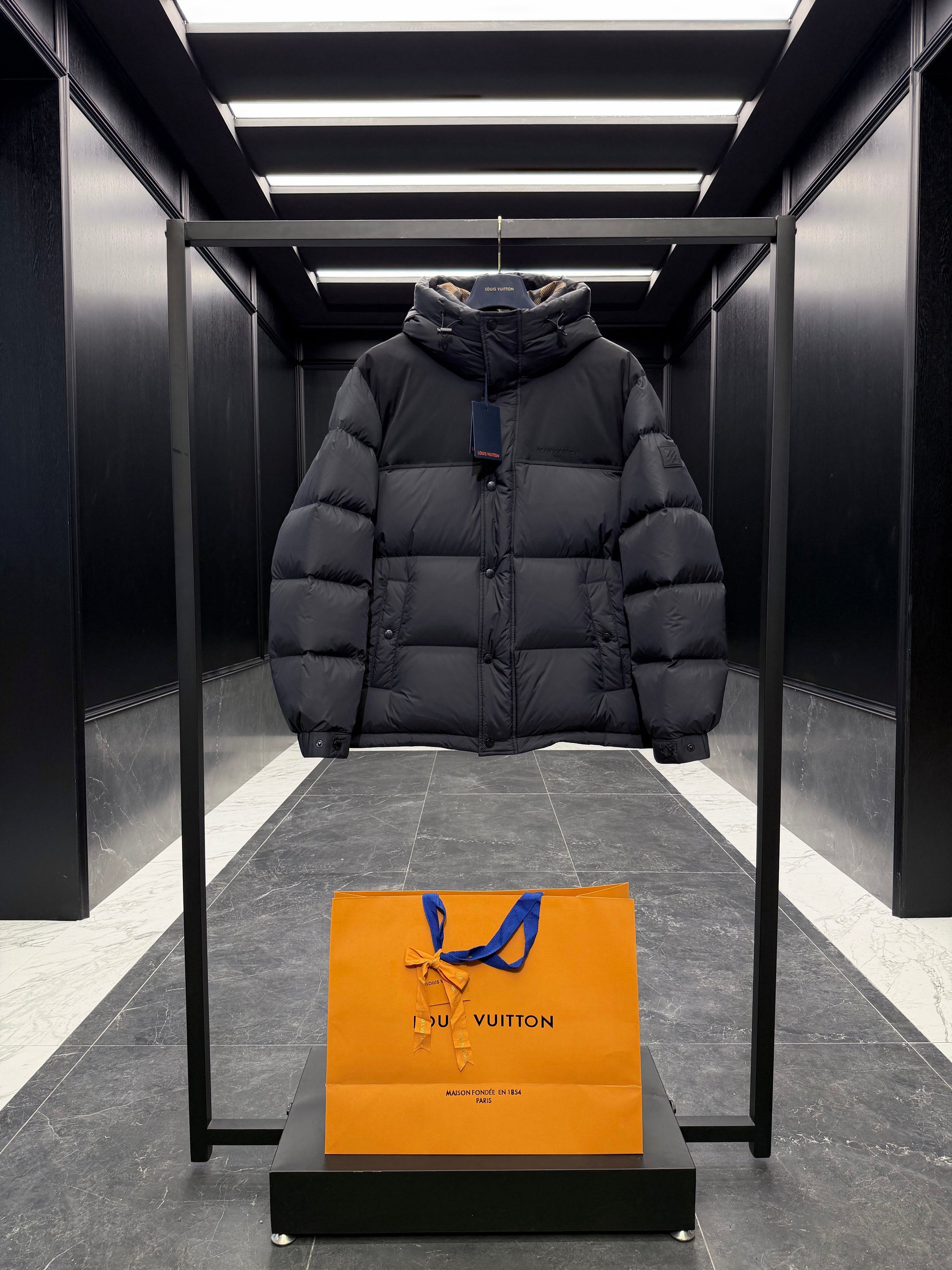 LOU PUFFER JACKET