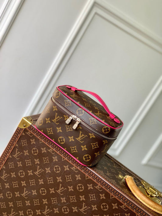LOU NICE NANO BAG