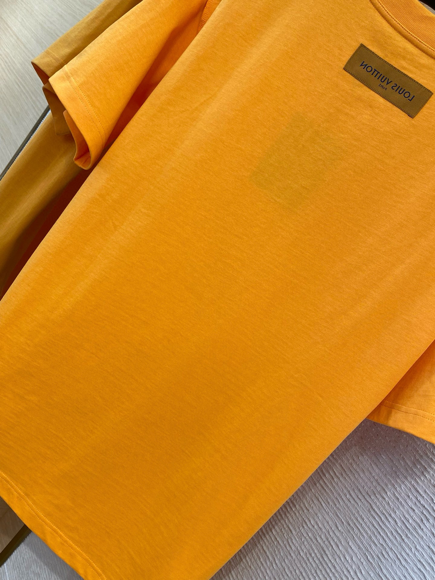 LOU T-SHIRT