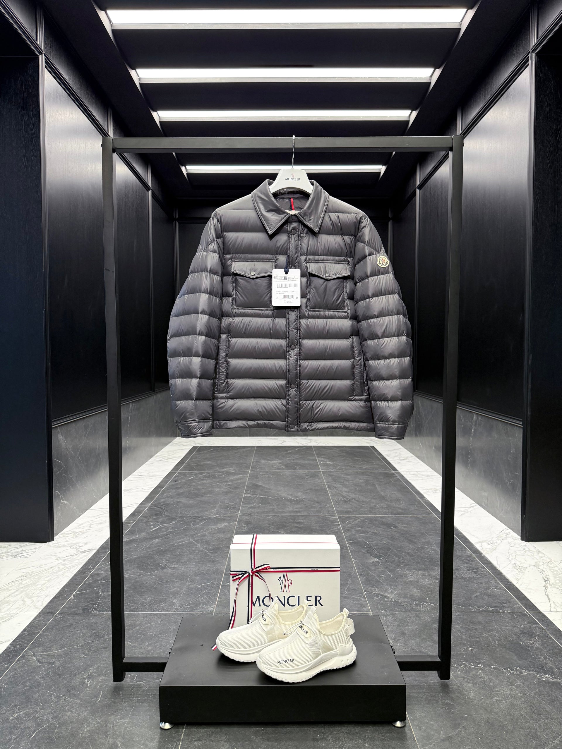 MONC CHAMBLY JACKET