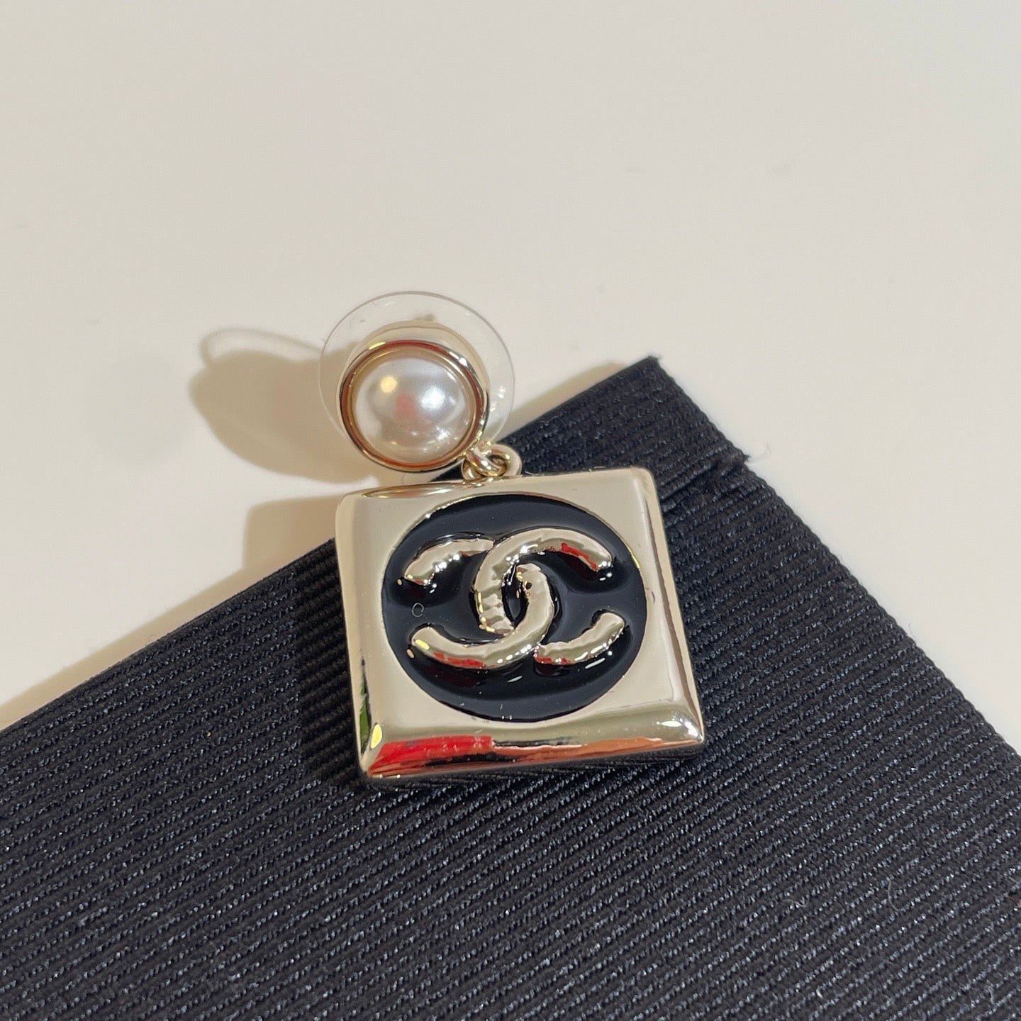 CC EARRINGS