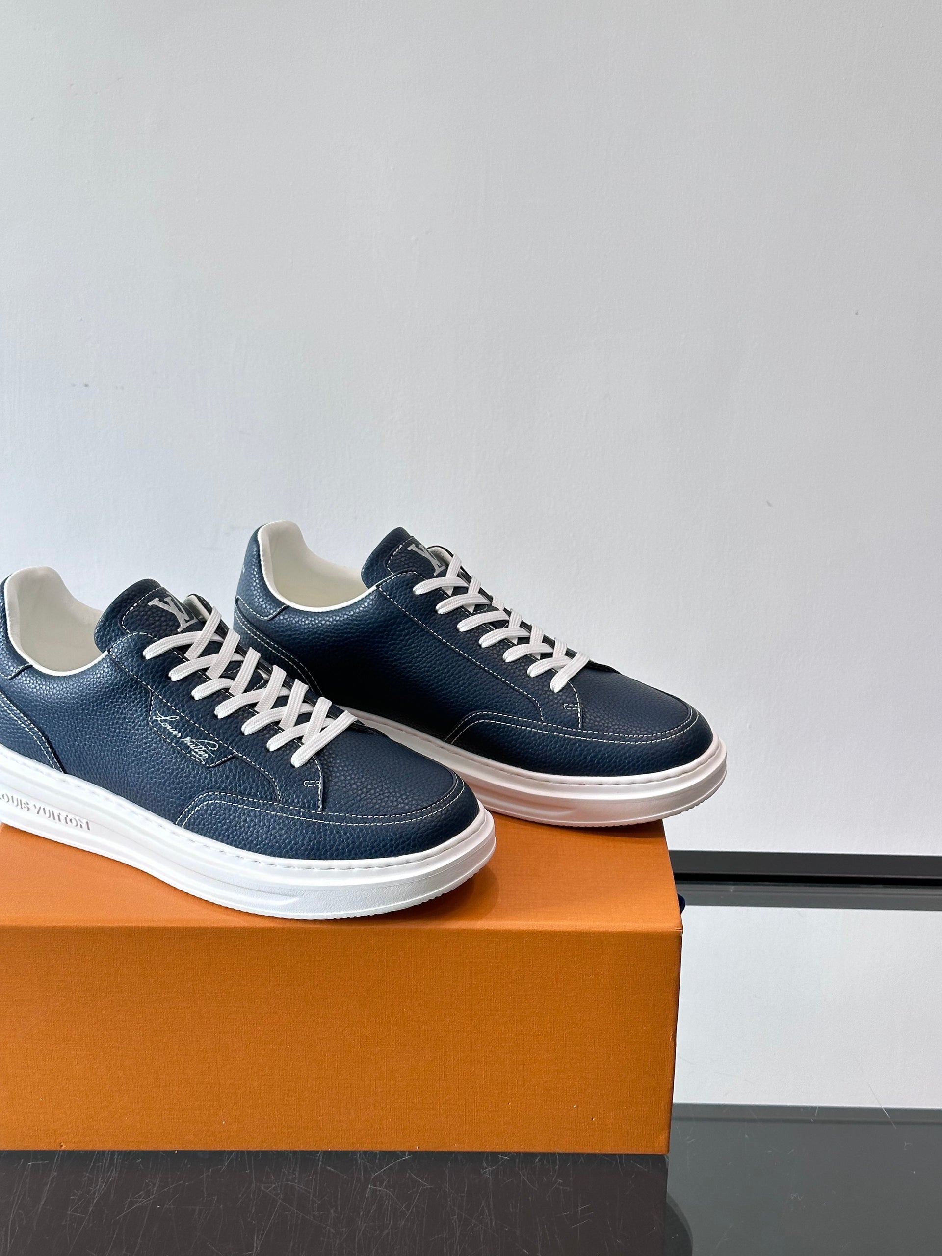 LOU BEVERLY HILLS SNEAKERS