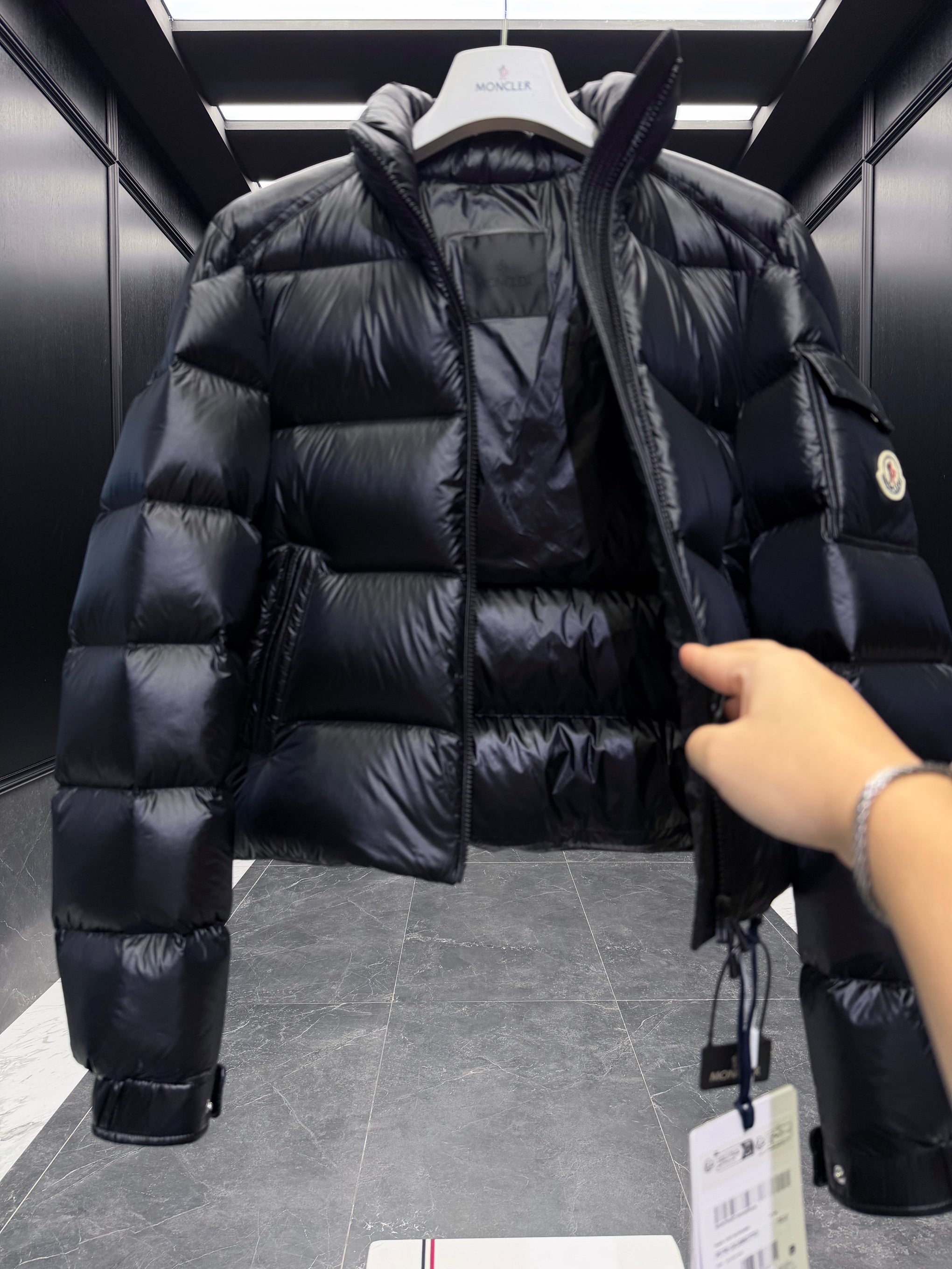 MONC PETRA JACKET