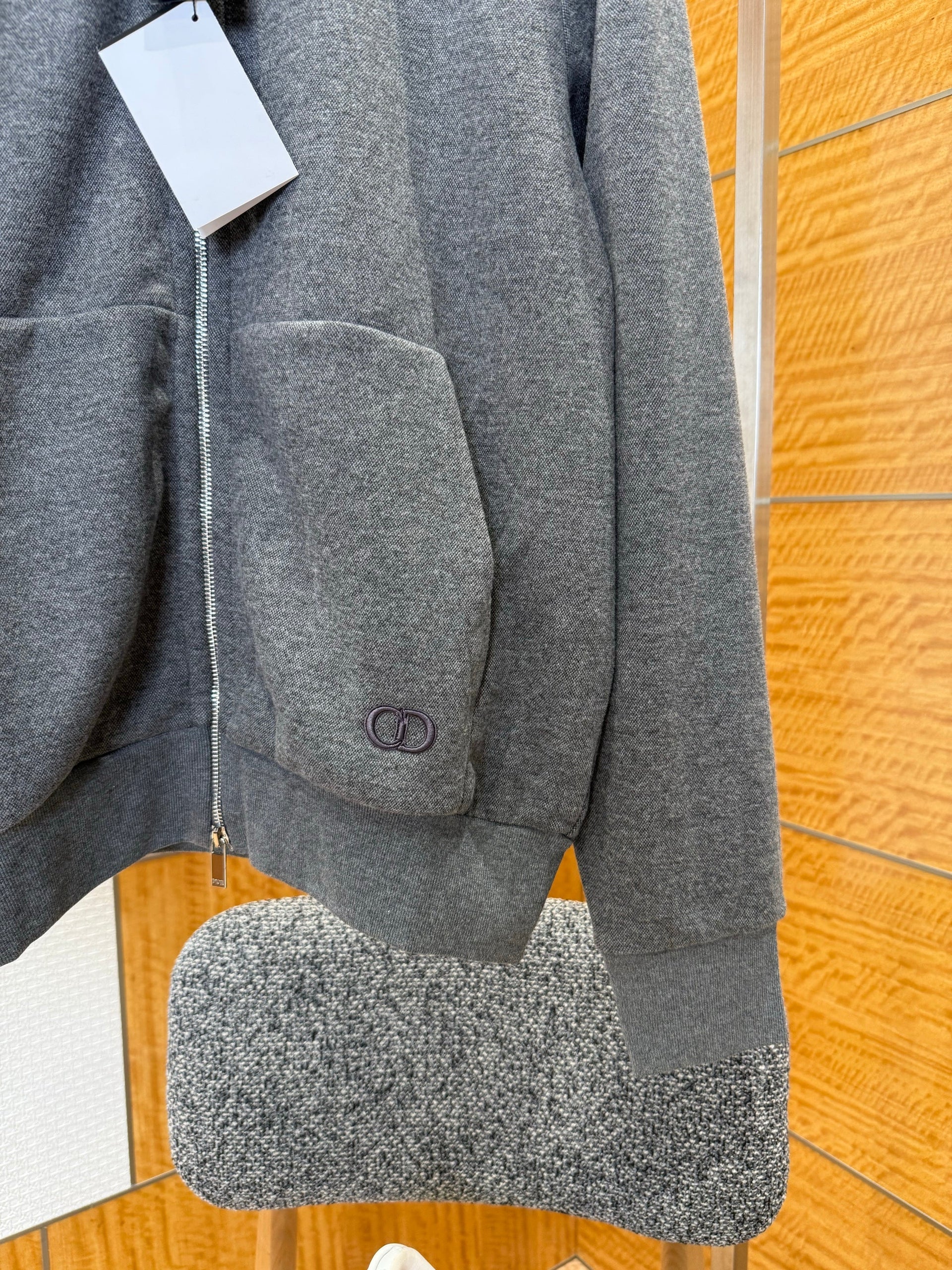 CD ZIP SWEATSHIRT