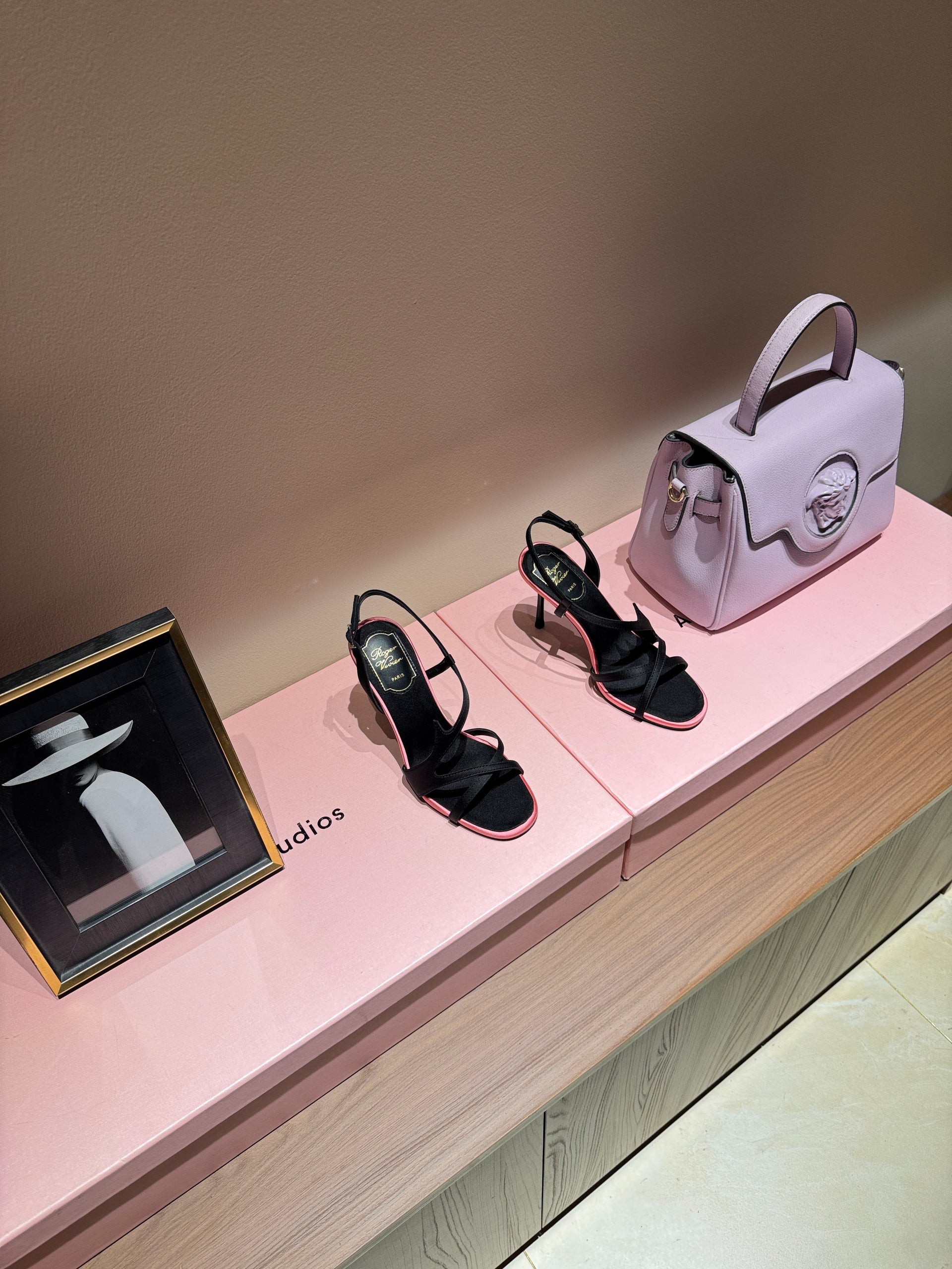 ROGER V HEELS