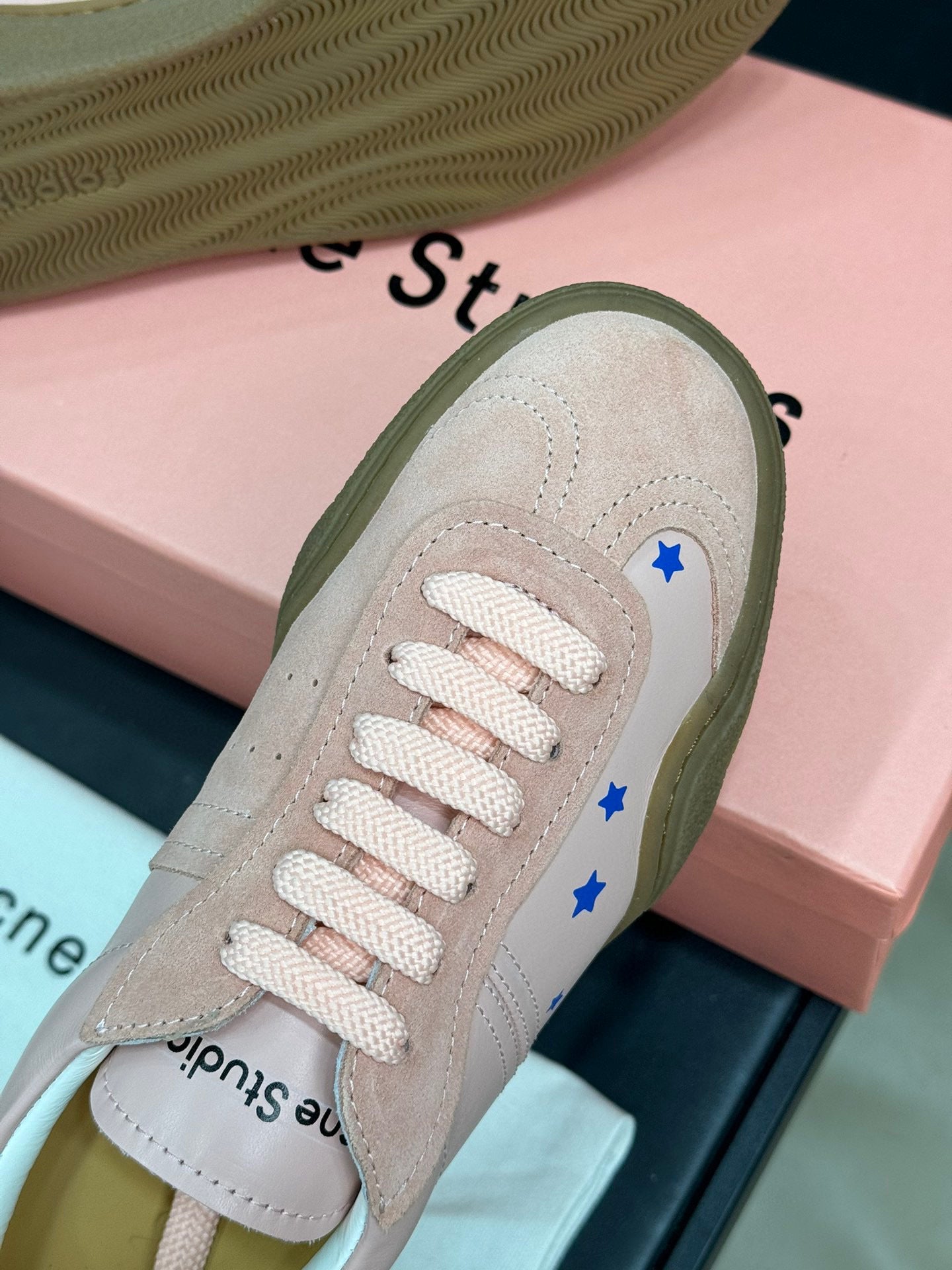 ACNE TRAINERS