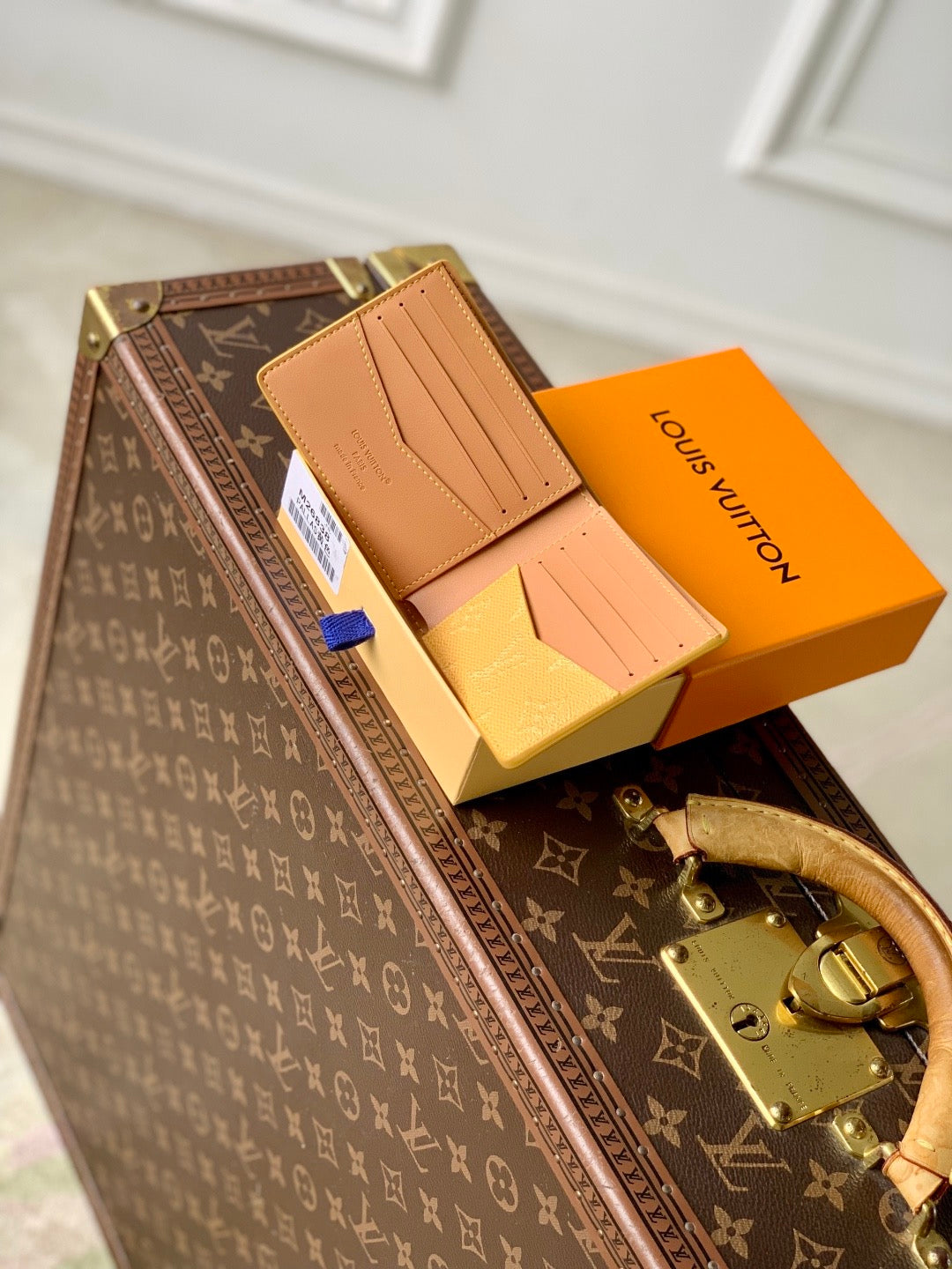 LOU SLENDER WALLET