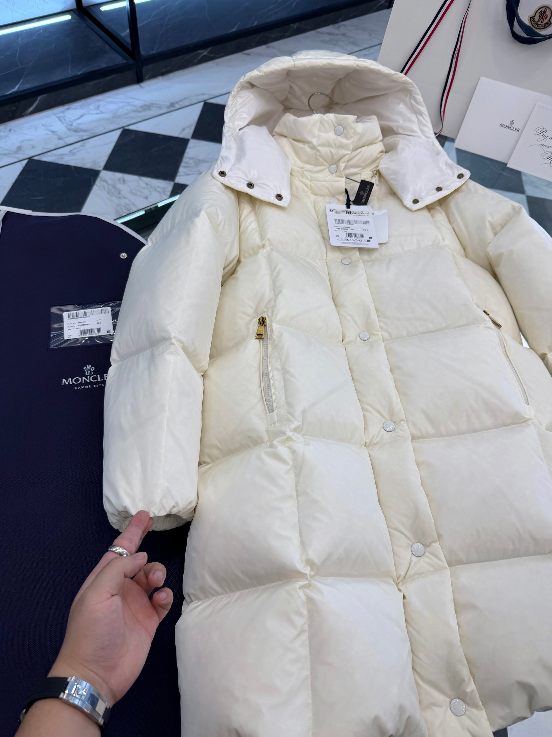 MONC LITTE COAT