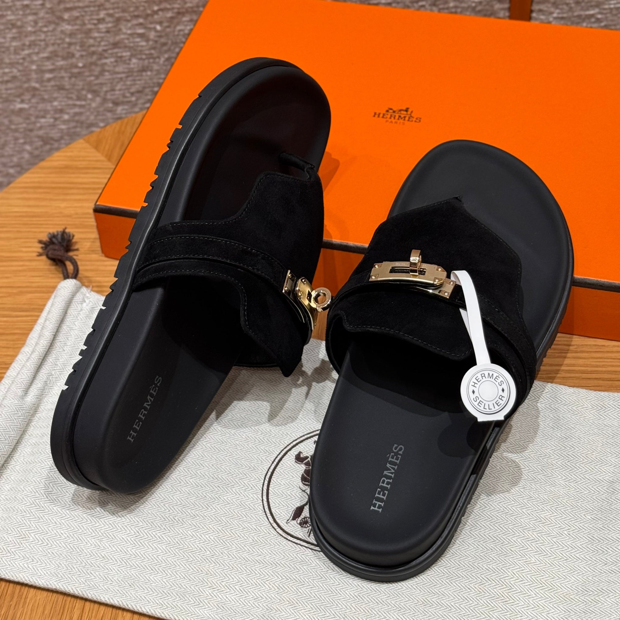 HERM EMPIRE SANDALS