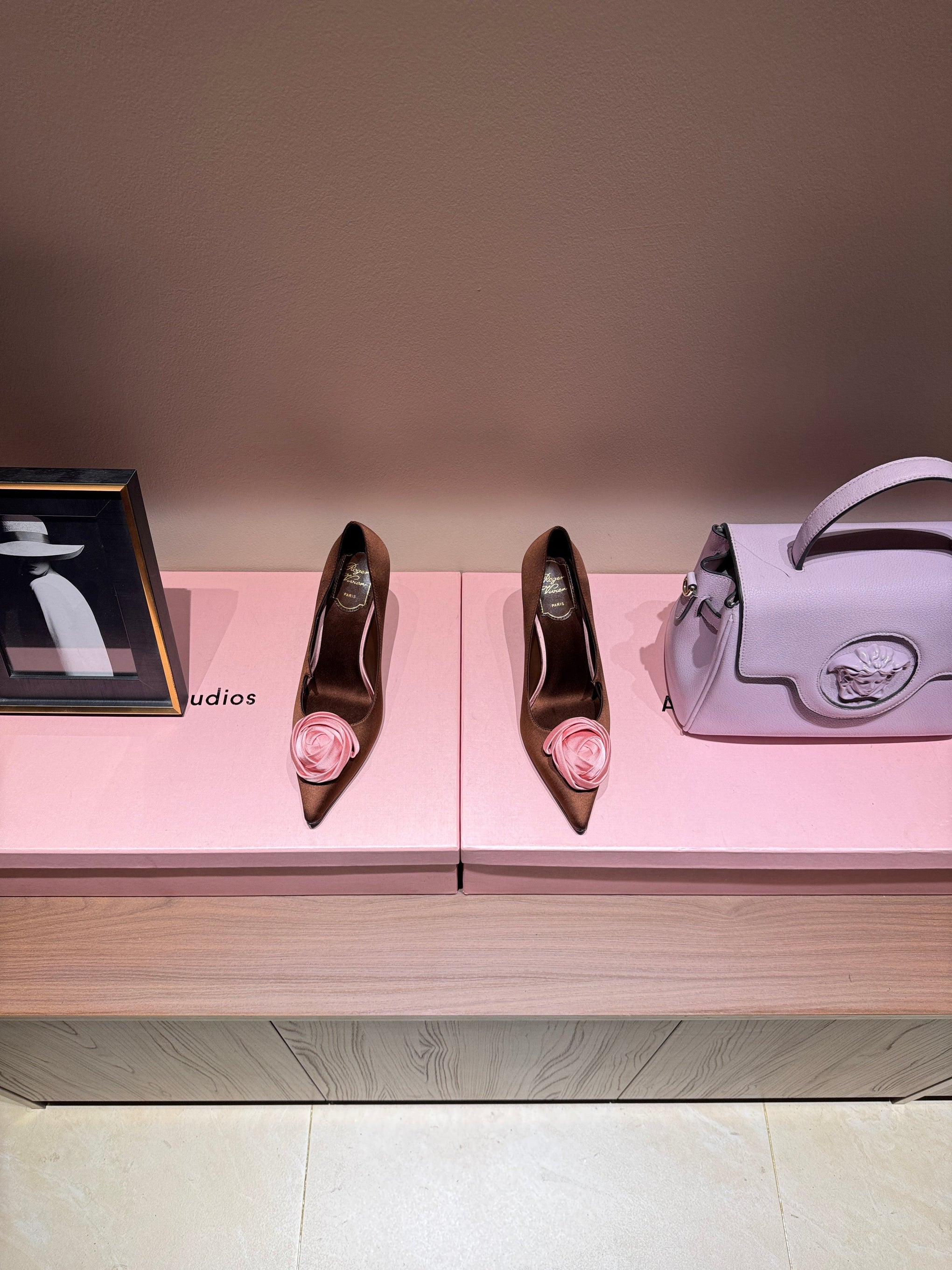 ROGER V HEELS