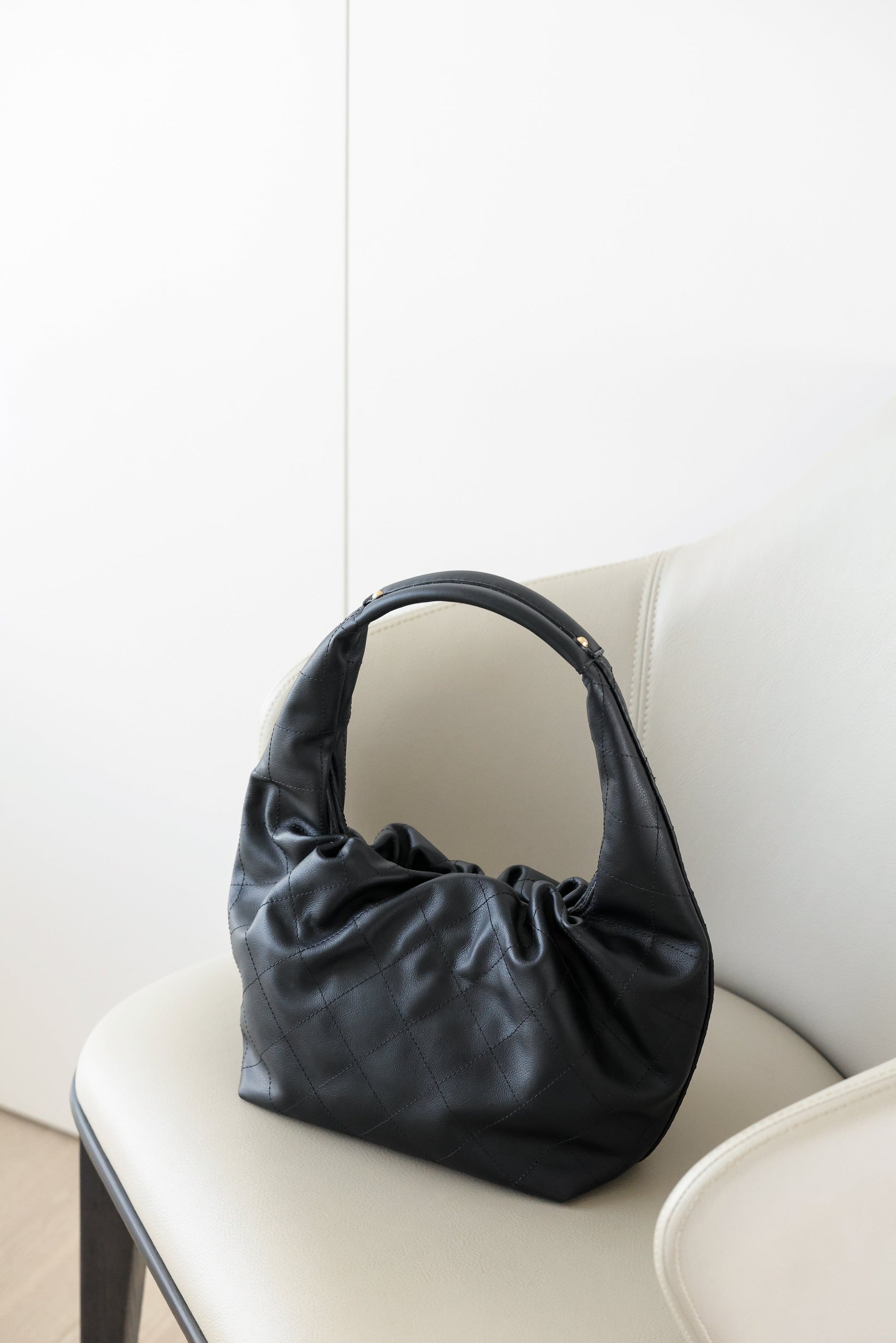 CC 26C SMALL HOBO BAG