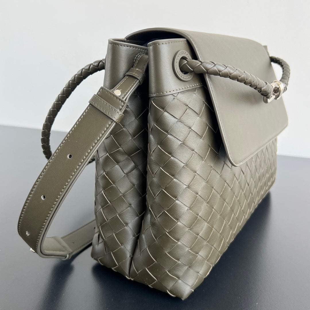 BOTT V ANDIAMO MESSENGER BAG