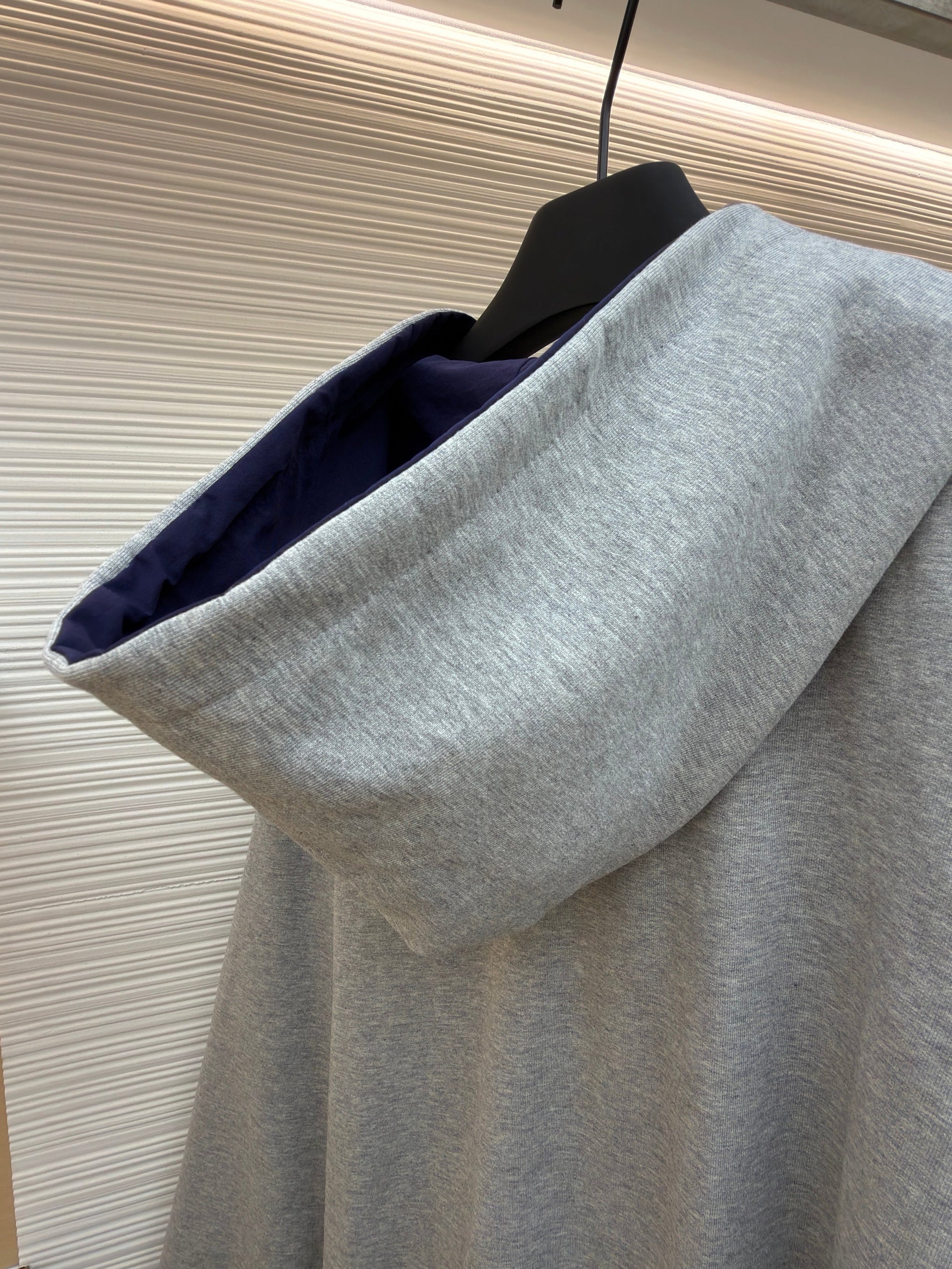 BAL ZIP HOODIE