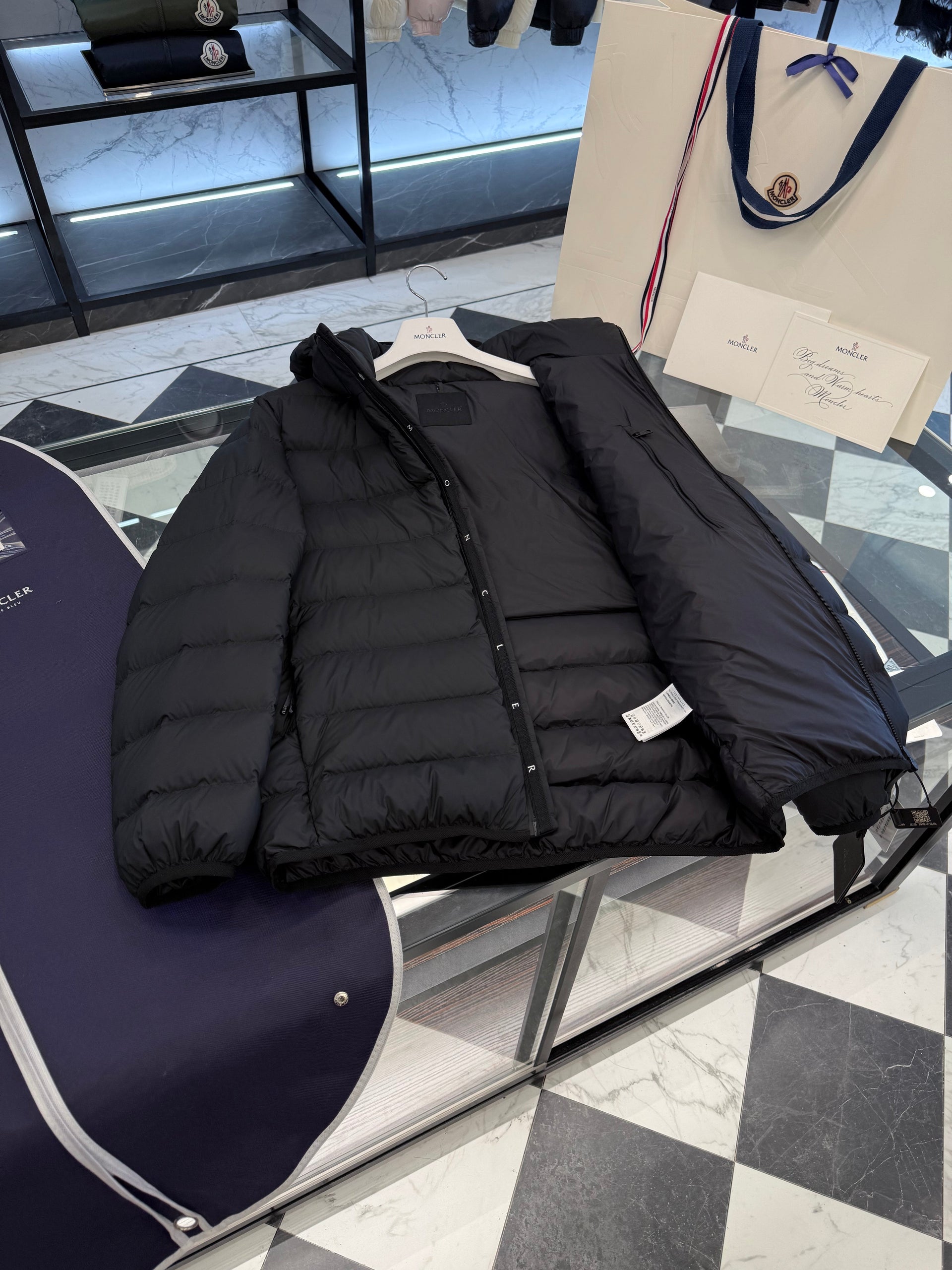 MONC JELUZ JACKET