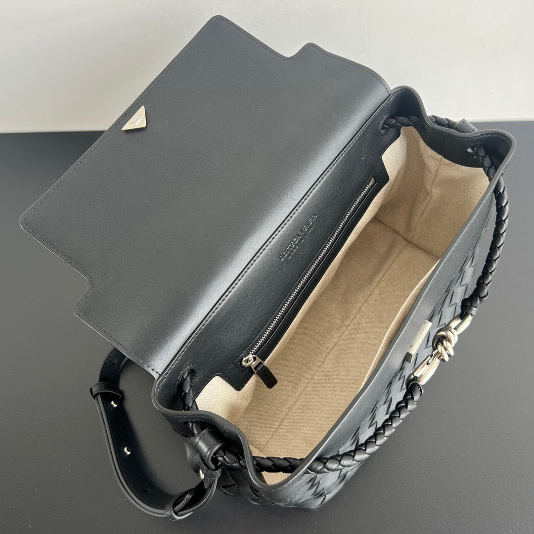 BOTT V SMALL ANDIAMO MESSENGER BAG