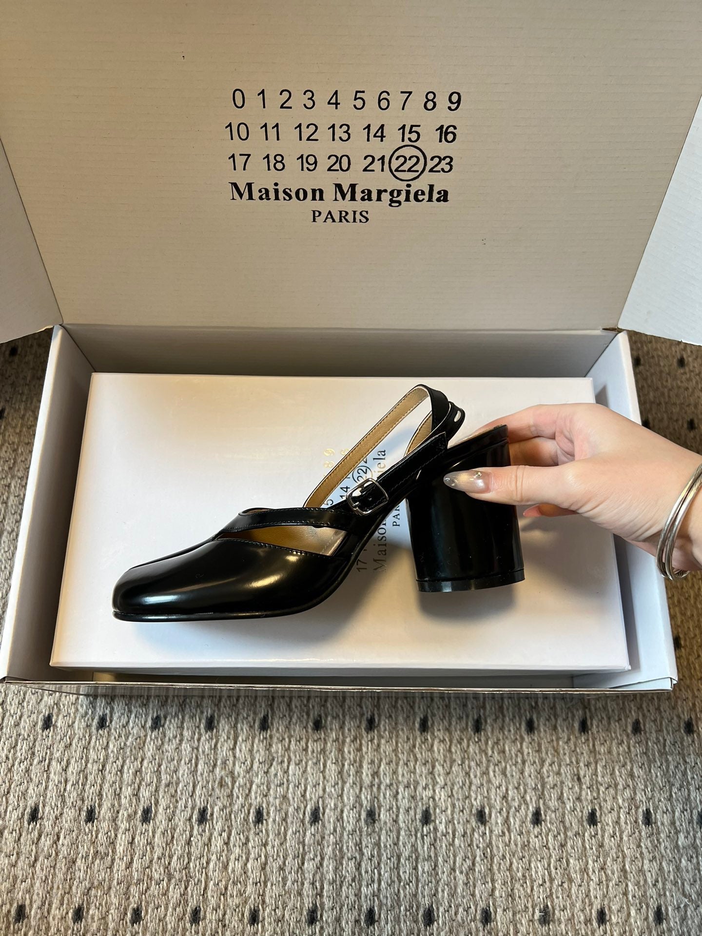 MAISON M TABI PUMPS