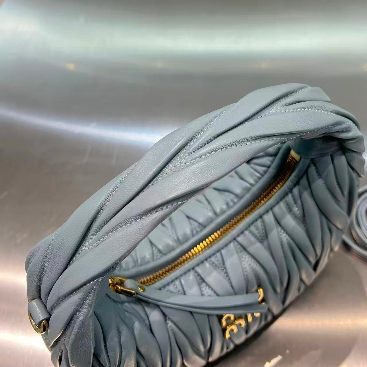MIU M WANDER BAG