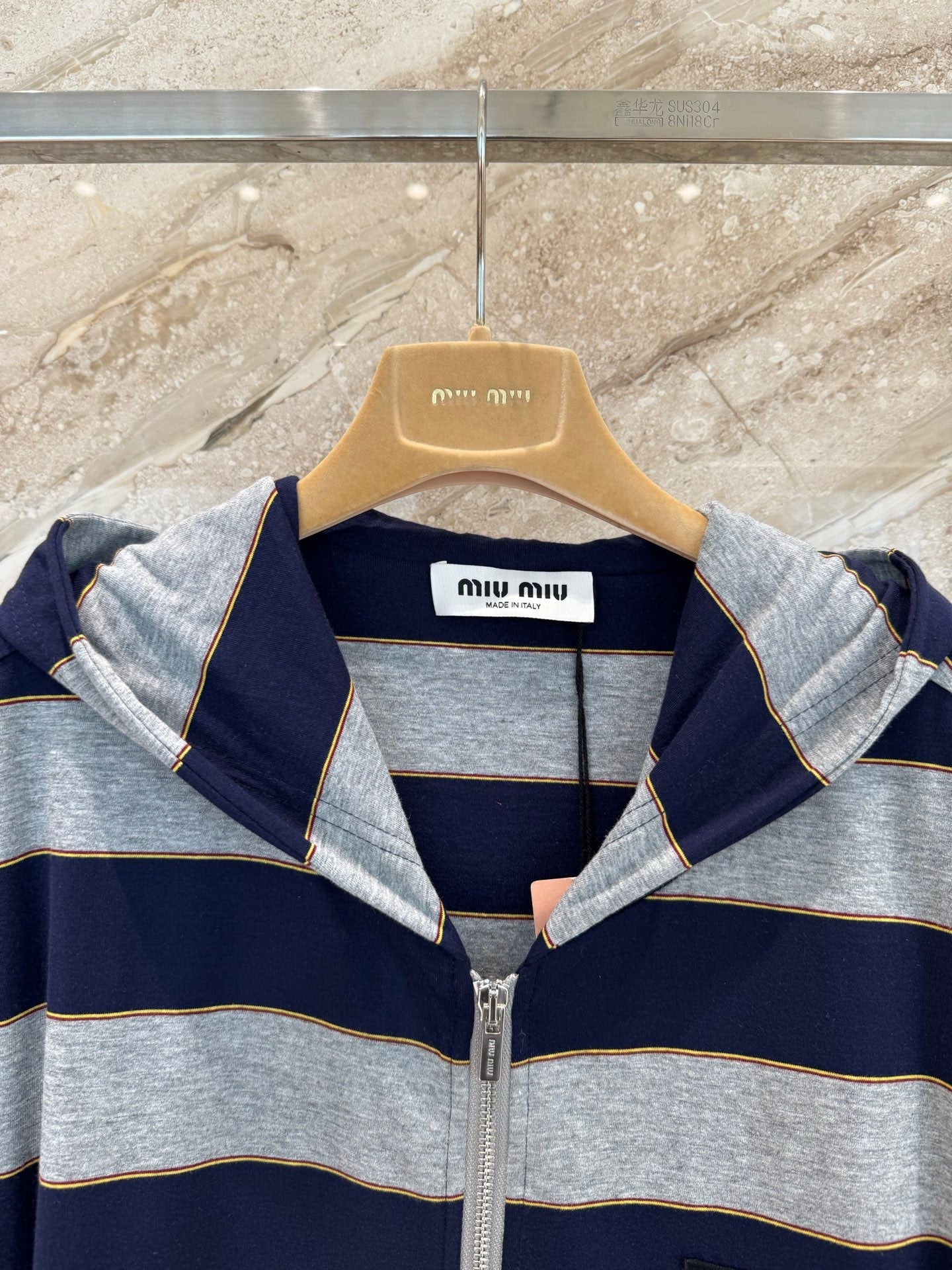 MIU M ZIP HOODIE