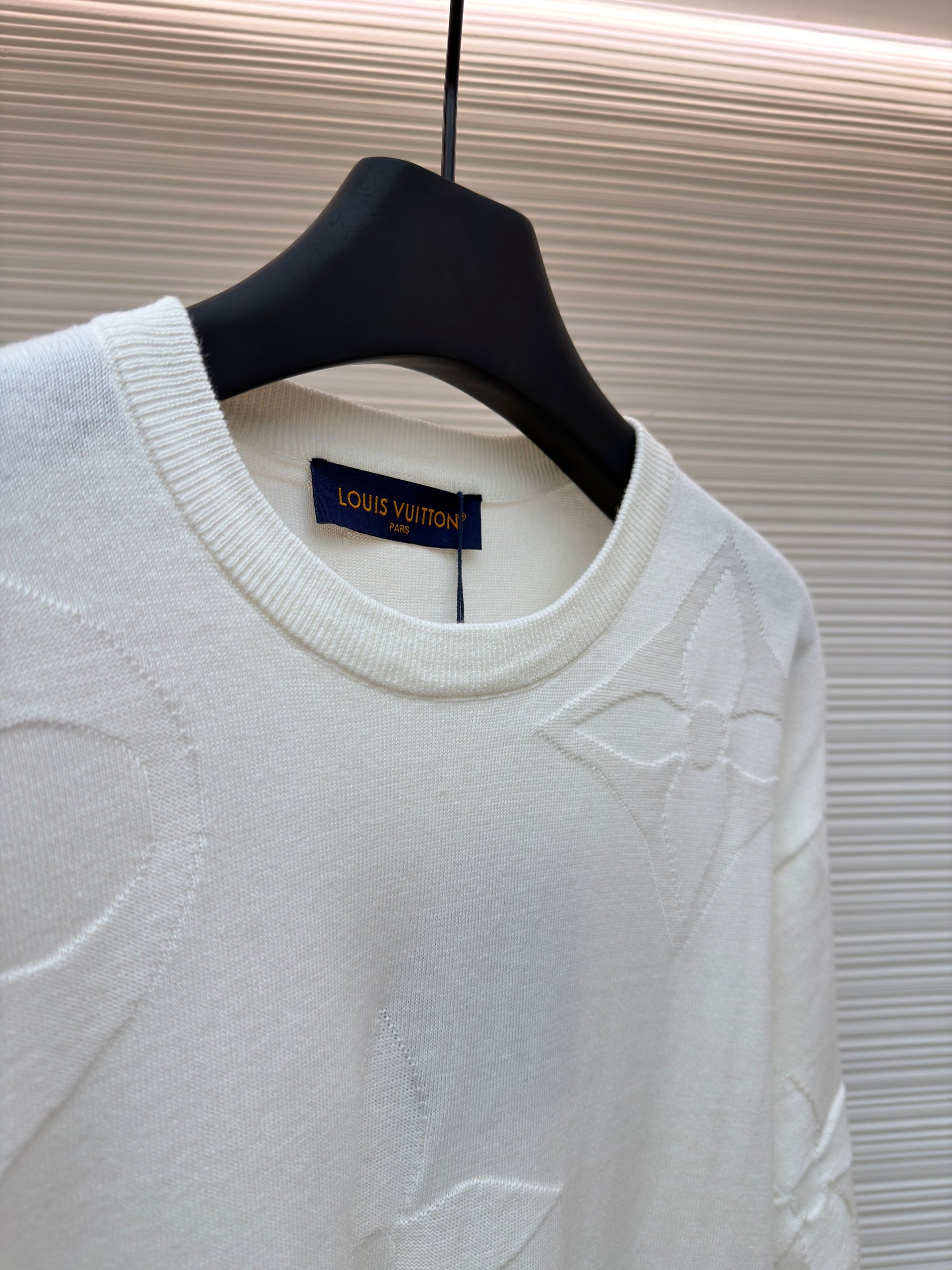 LOU T-SHIRT