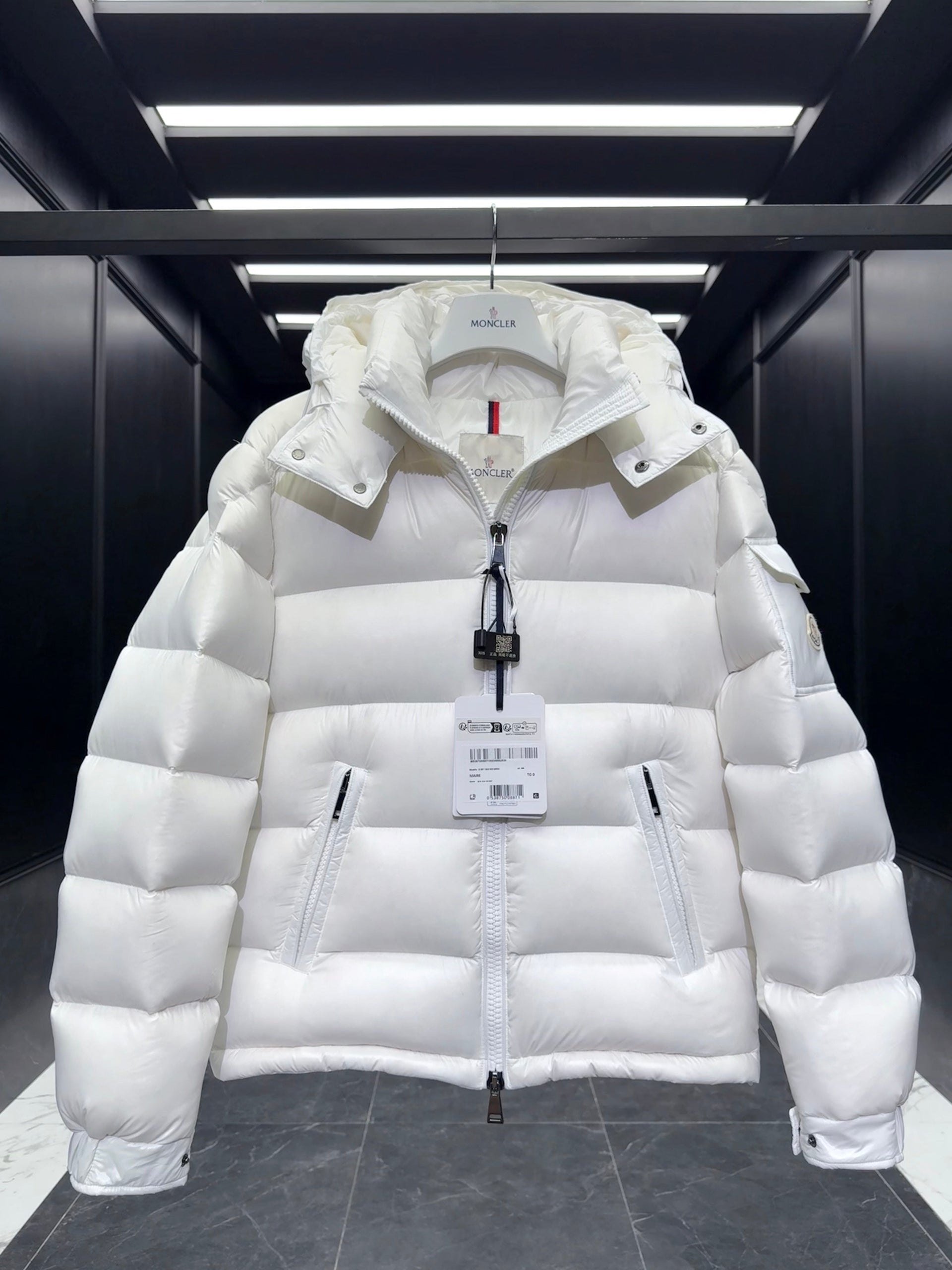 MONC MAIRE JACKET