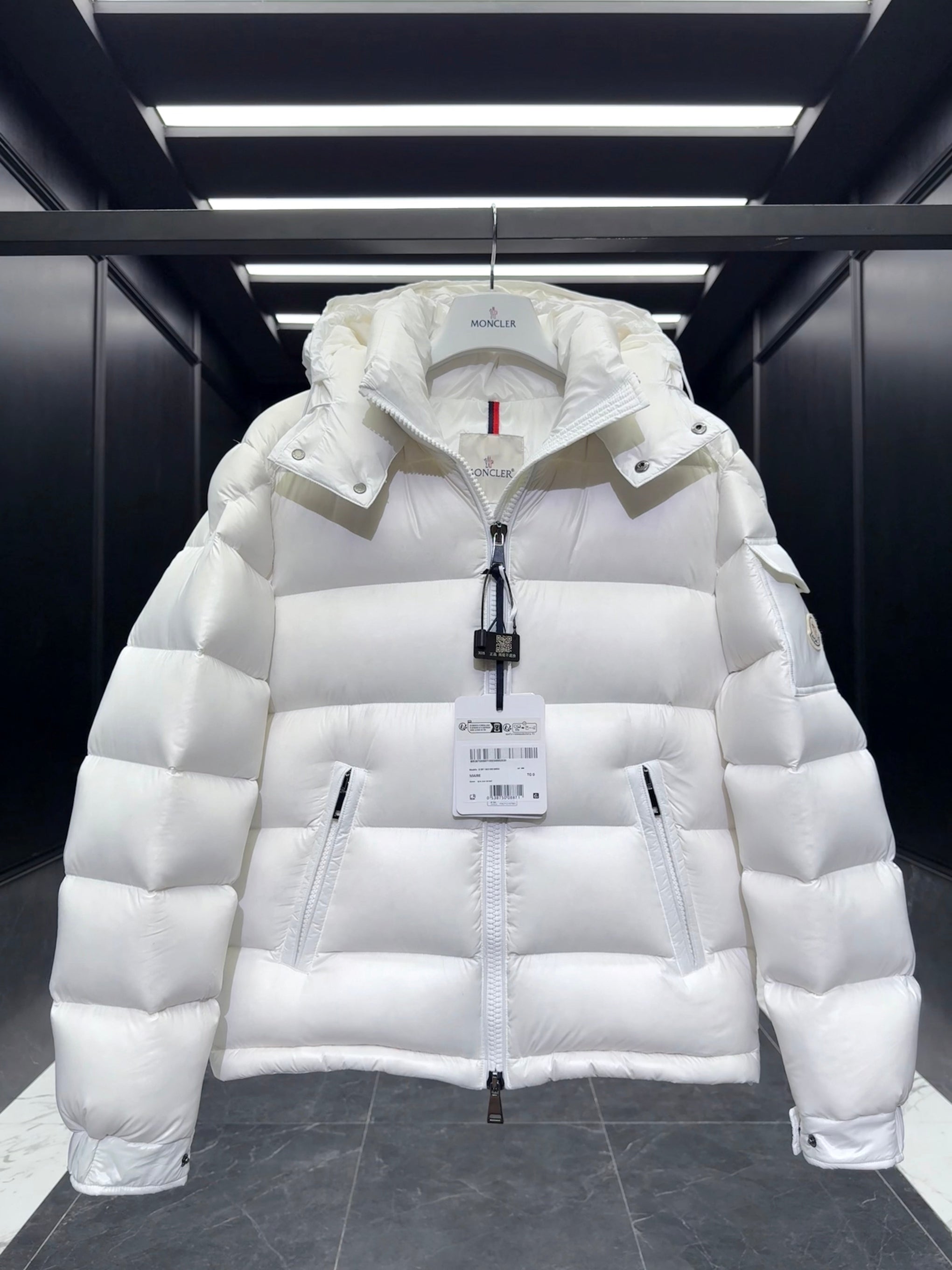 MONC MAIRE JACKET