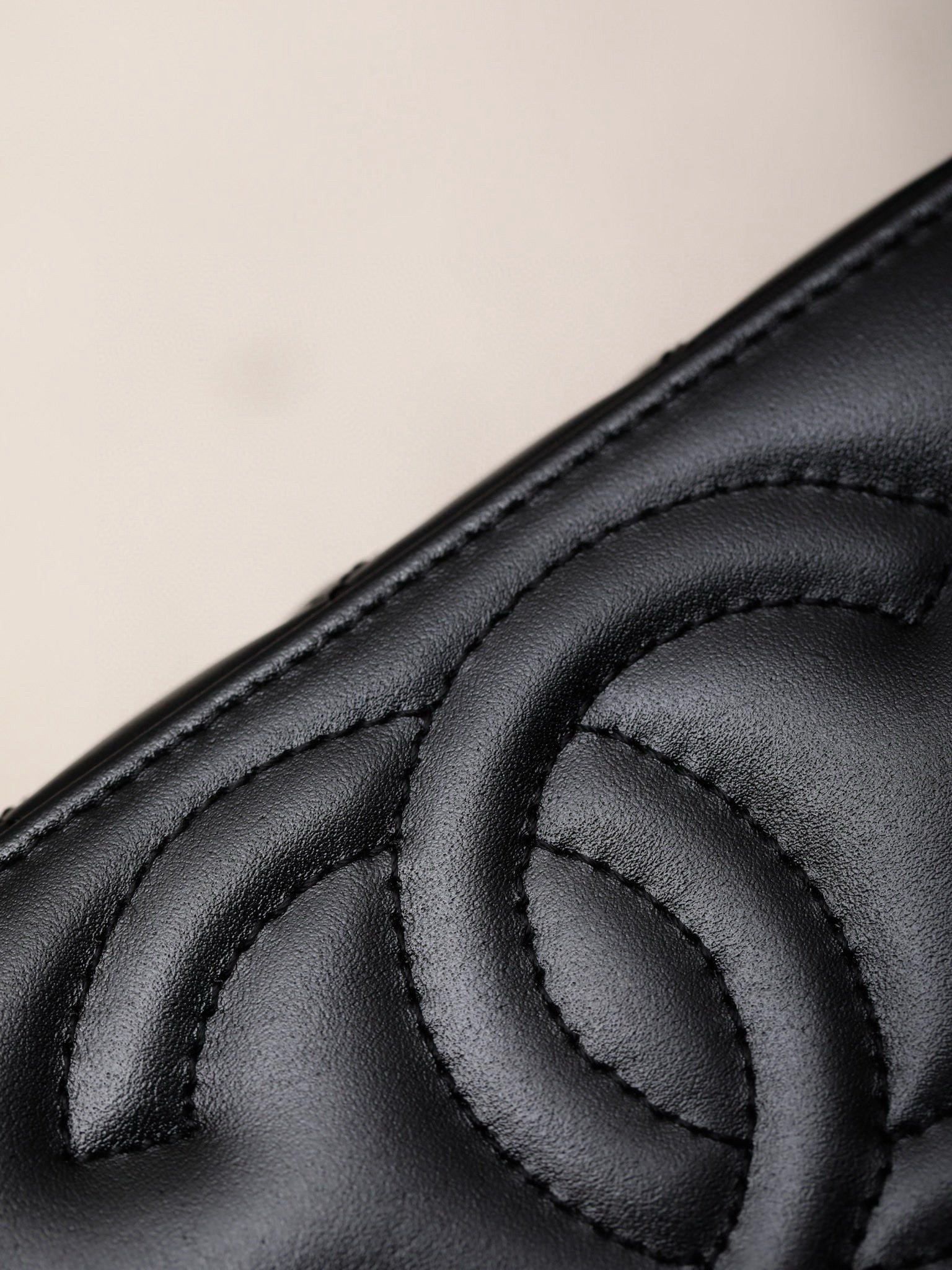 CC VANITY CASE BAG