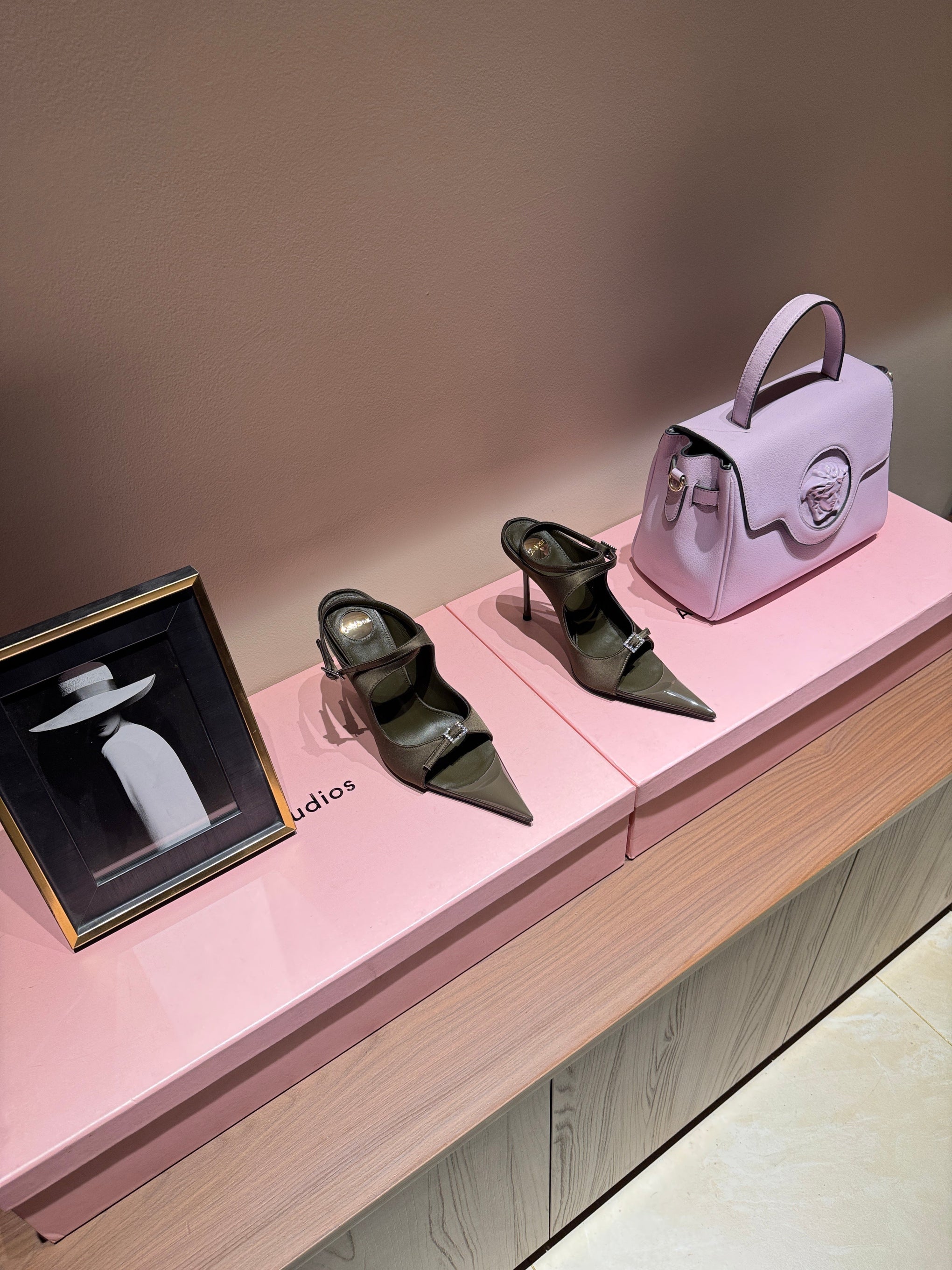 SL HEELS