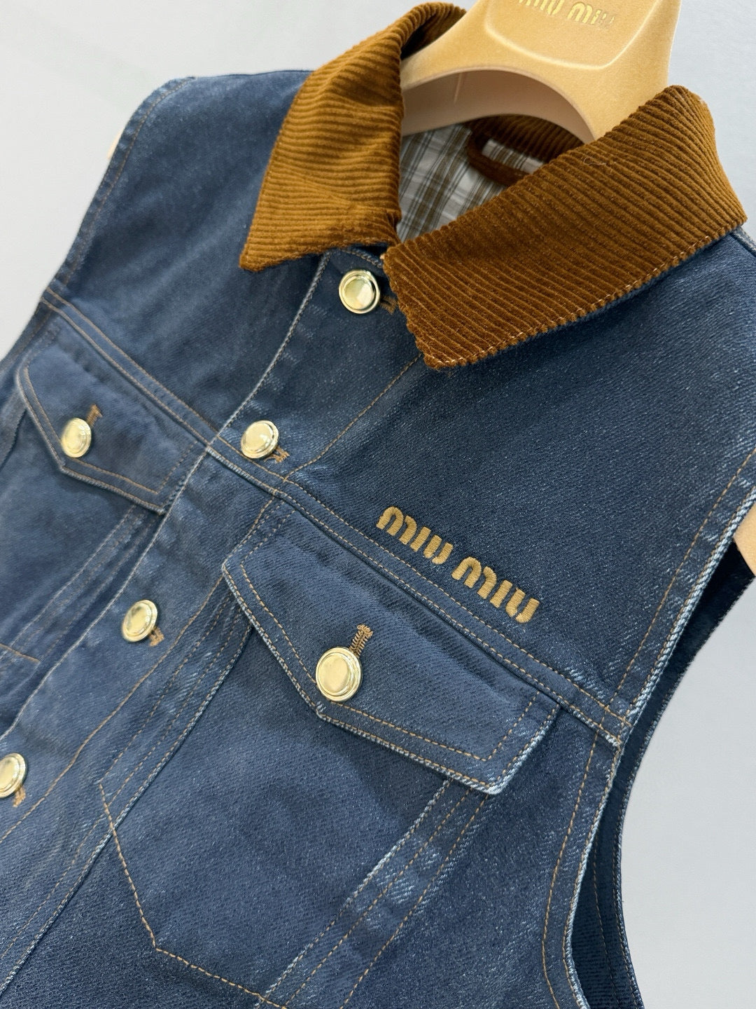 MIU M VEST