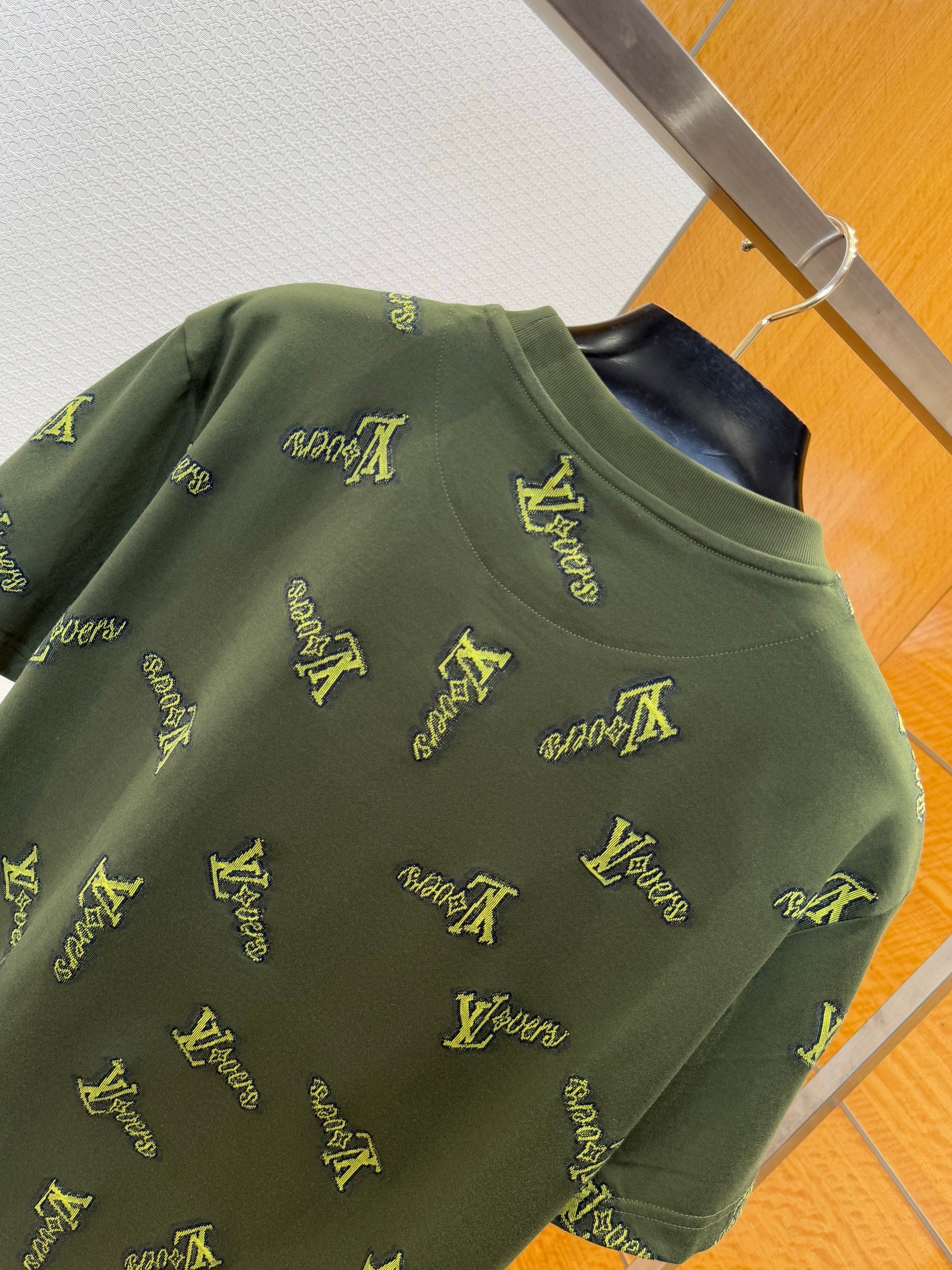 LOU T-SHIRT