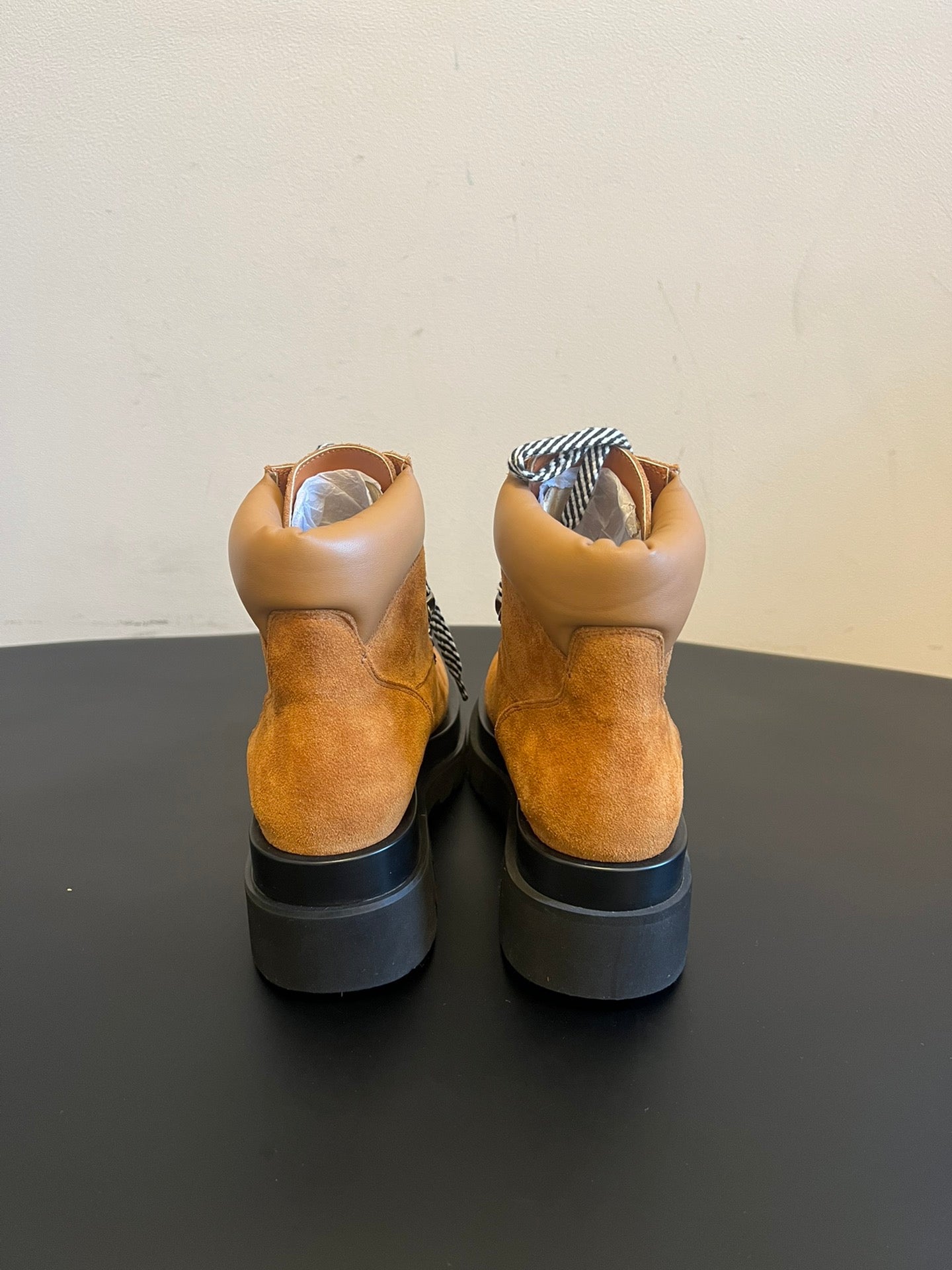 BOTT V BOOTS