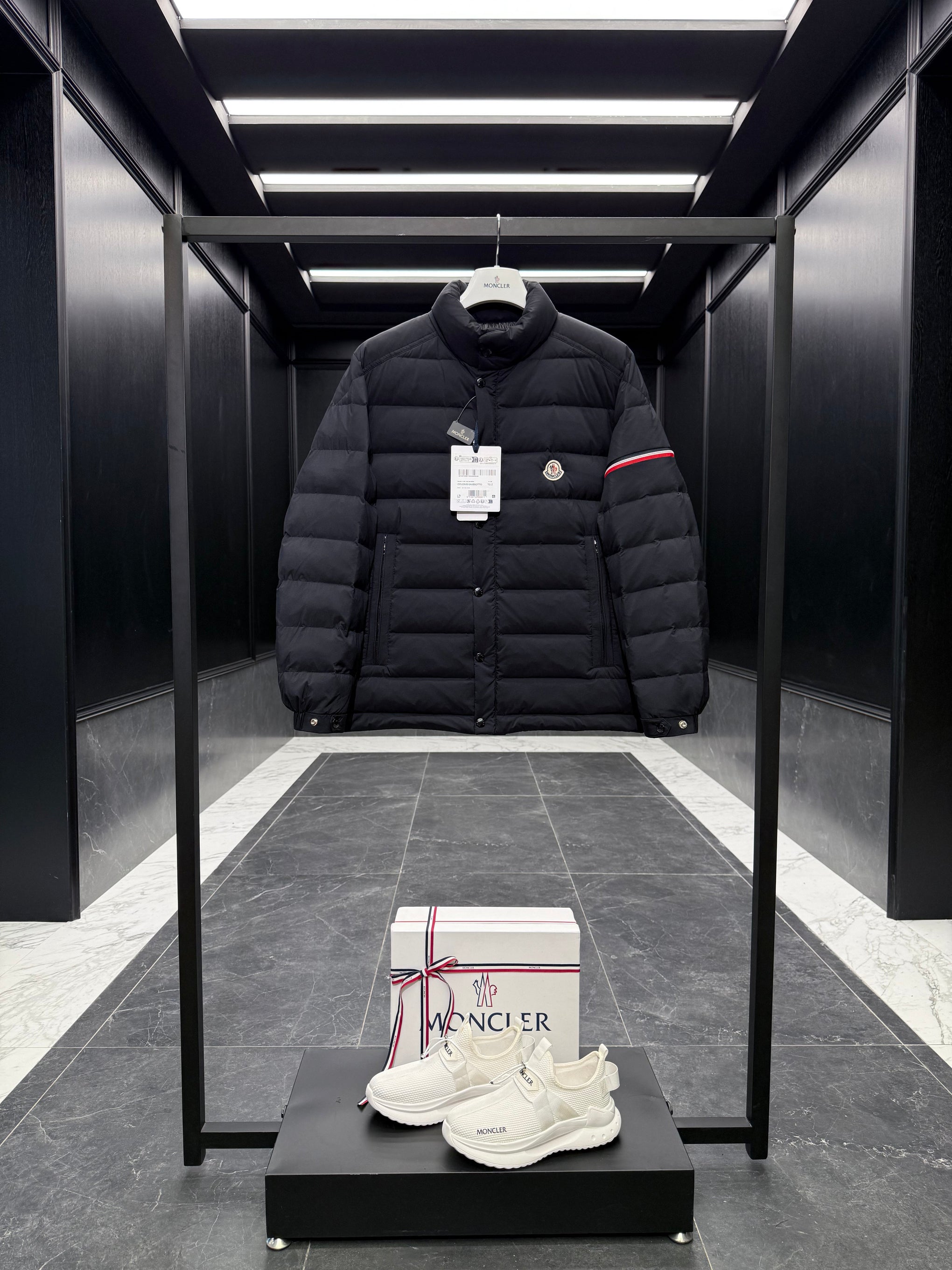 MONC COLOMB JACKET