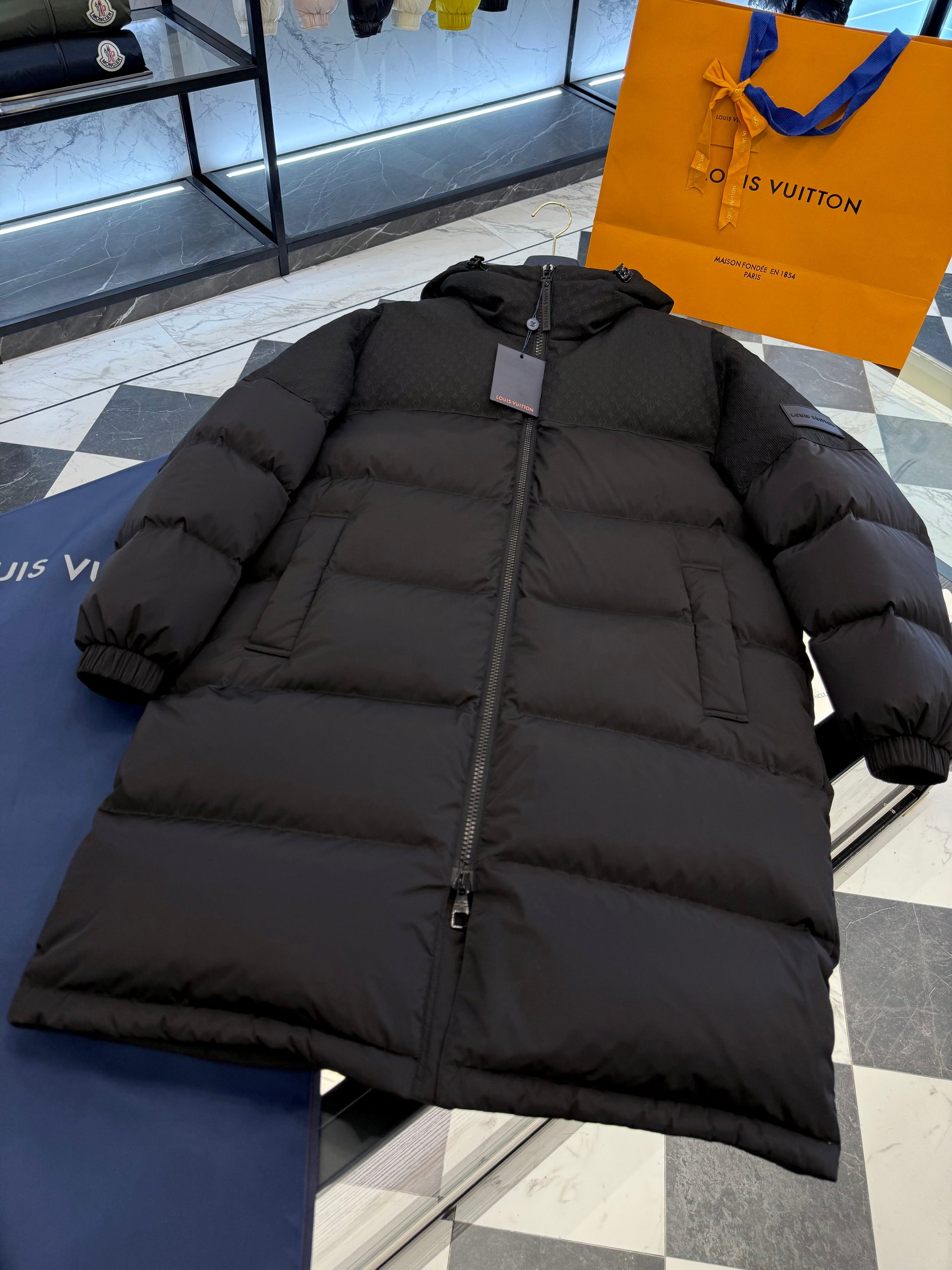 LOU COAT