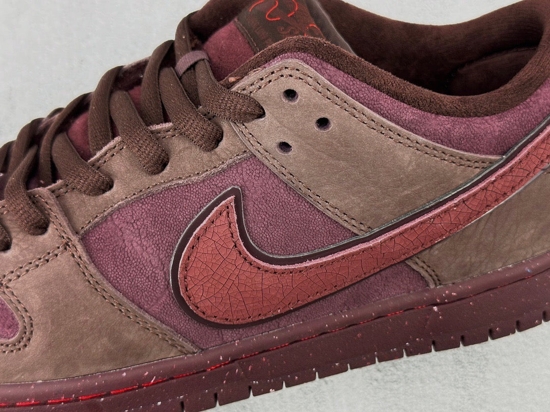 NIKE SB DUNK LOW VALENTINE’S DAY CITY OF LOVE