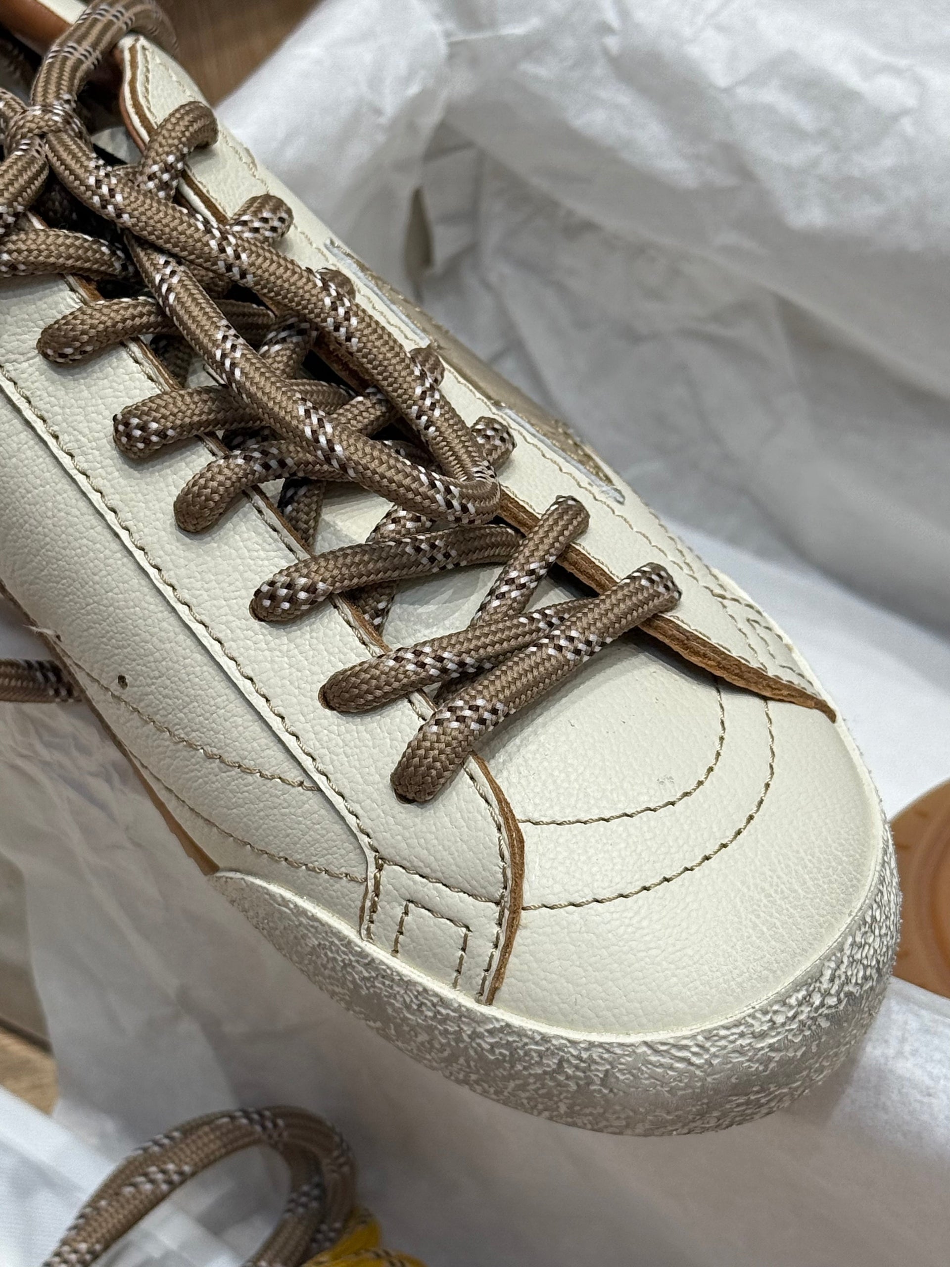 GOLDEN G TRAINERS