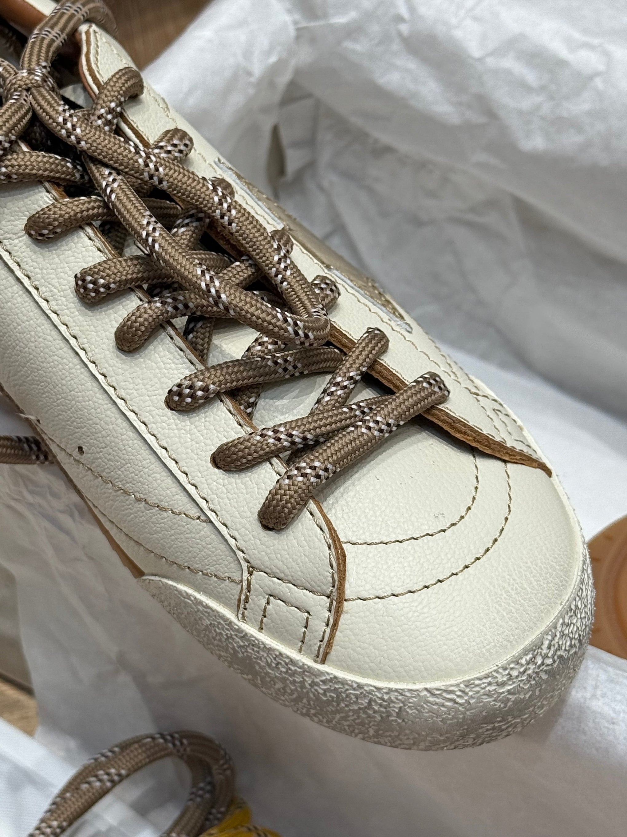 GOLDEN G TRAINERS