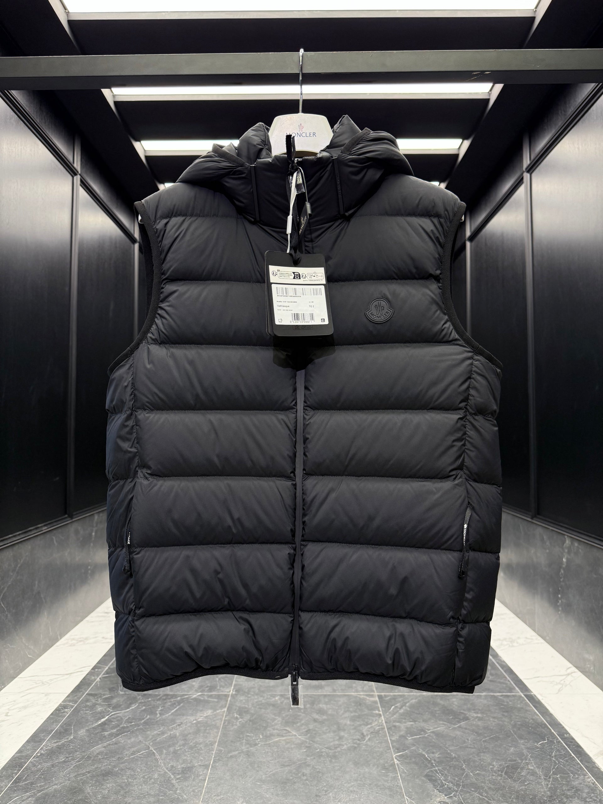 MONC VALMASQUE VEST