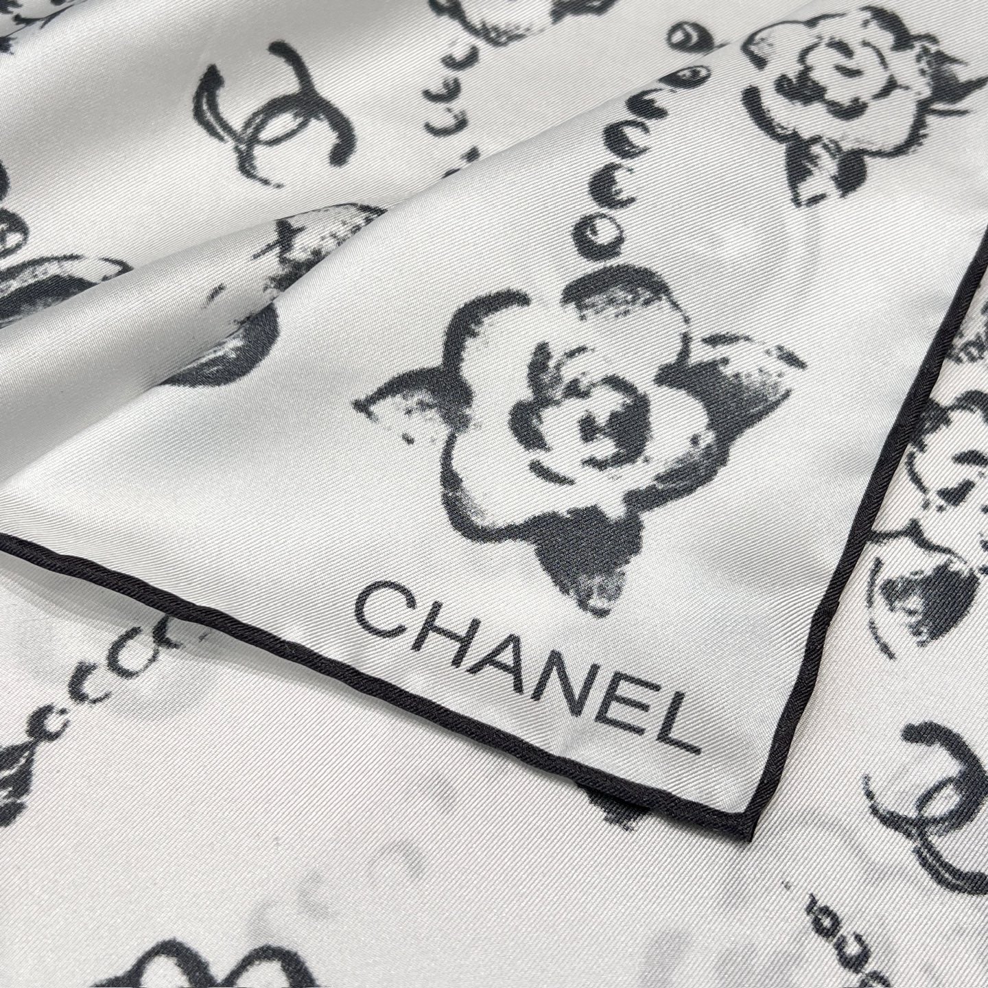 CC SILK SCARF